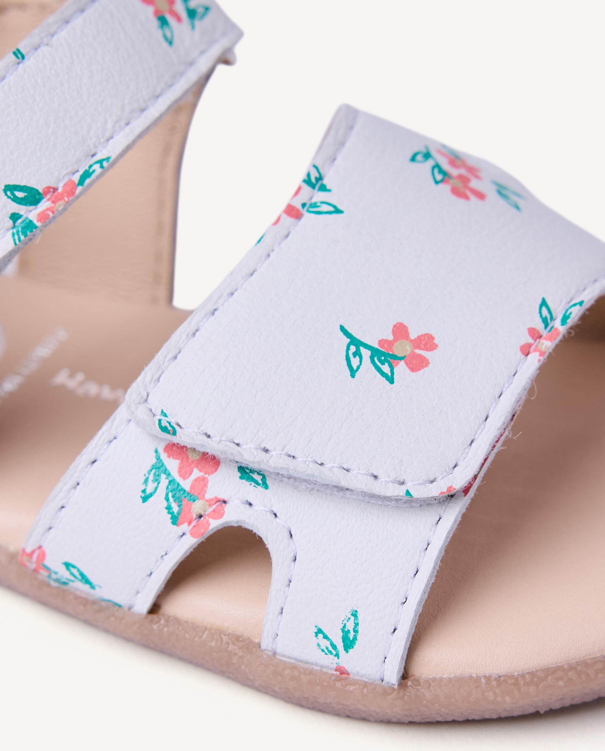 Sandálias para Bebé Barefoot de Pele com Estampado de Flores Gioseppo Branco-4