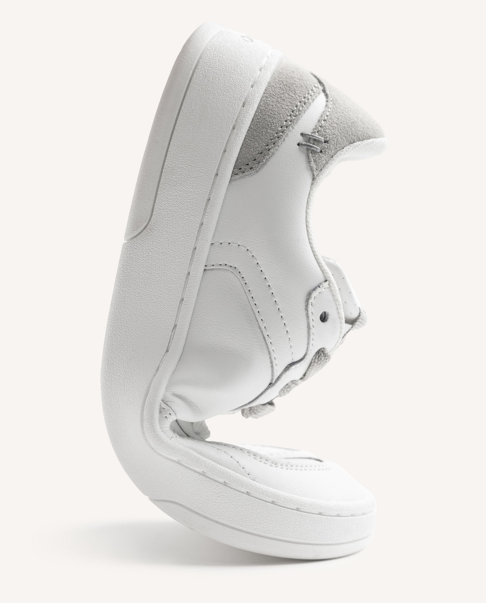 Desportivas de Pele Barefoot com Acentos de Cor Cinzento-4