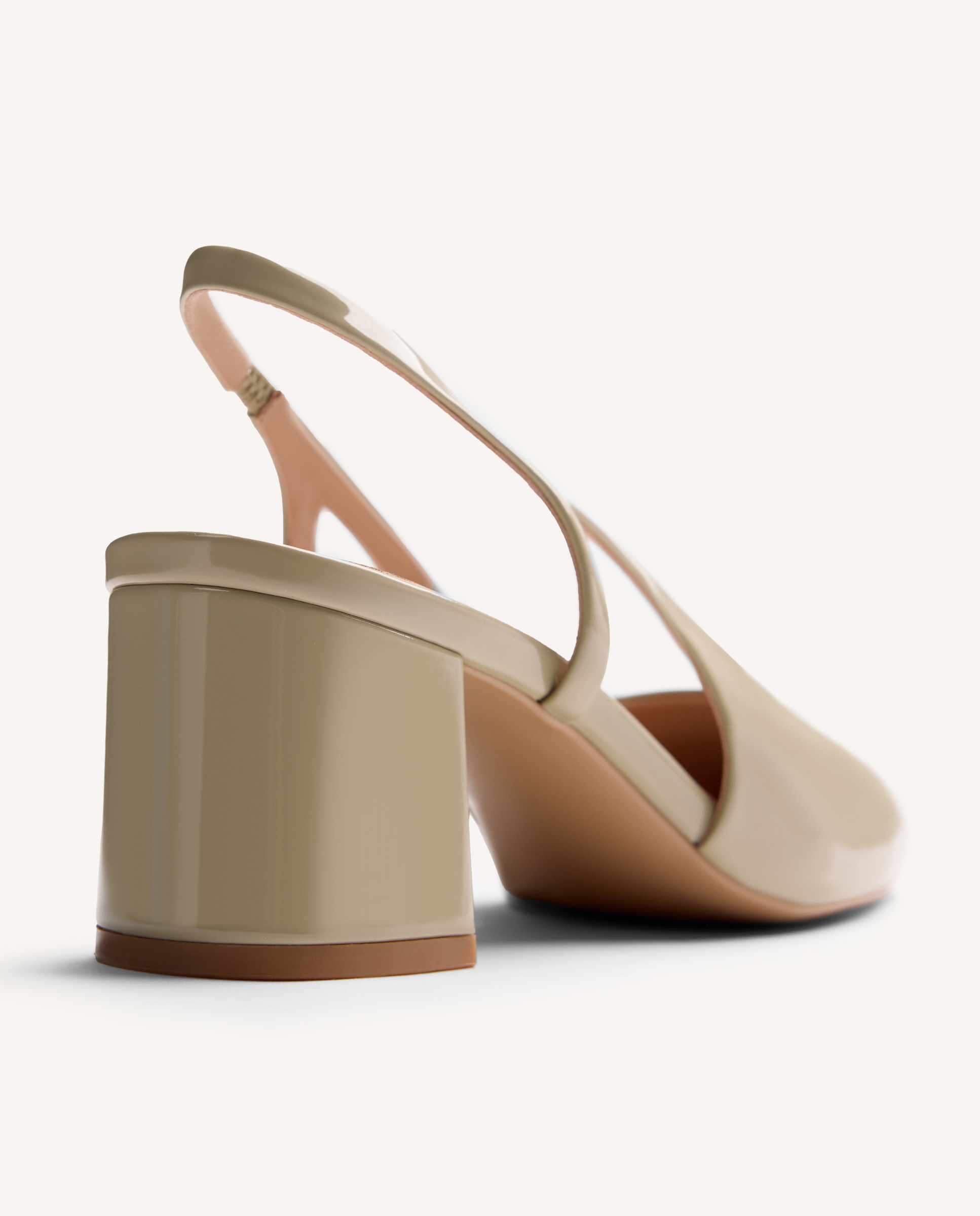 Peep Toes Estilo Sapatos de Salto com o Calcanhar Descoberto com Acabamento em Efeito Verniz Bege-4