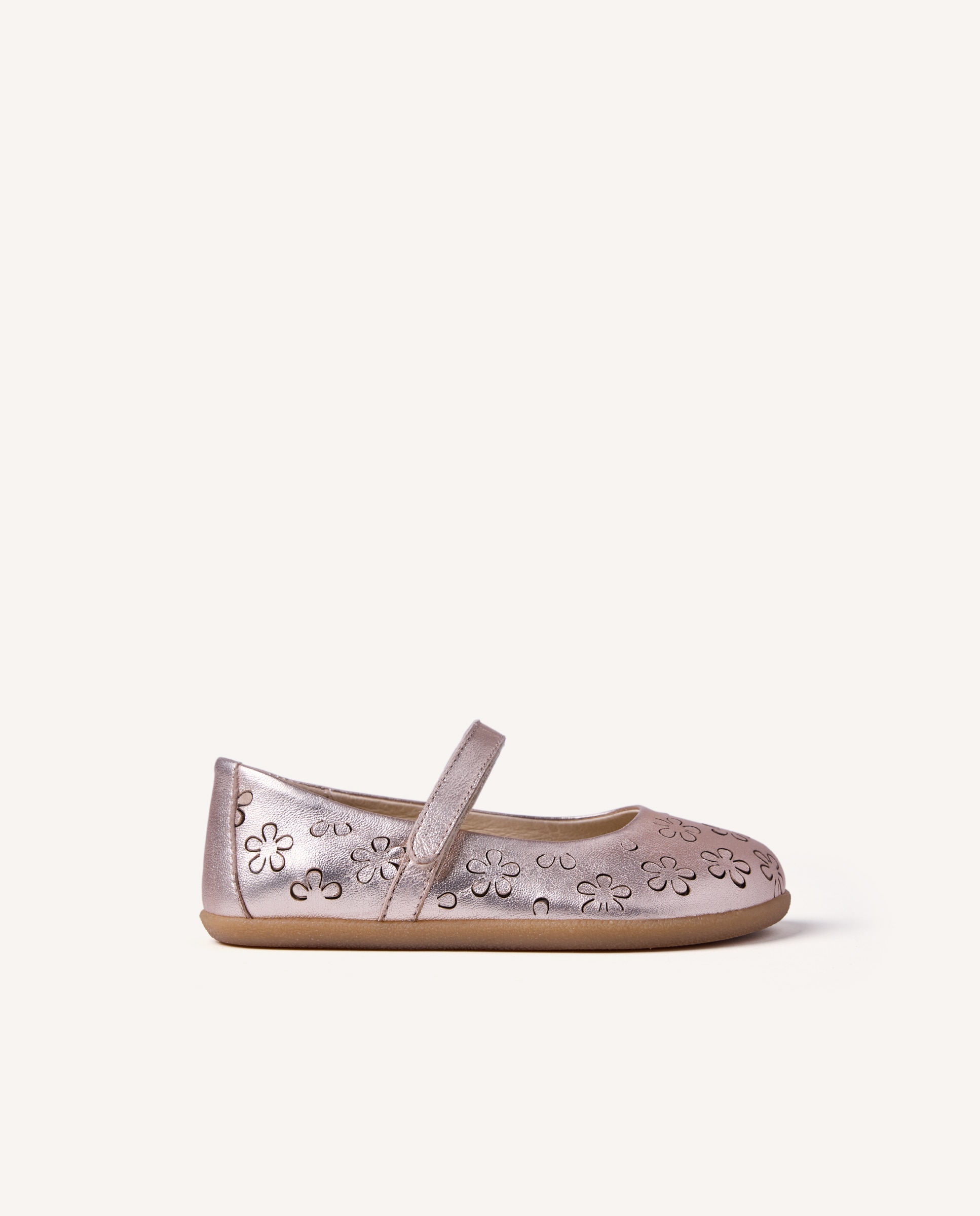 Imagem 0 de Bailarinas Infantil Barefoot de Pele Perfurada com Flores