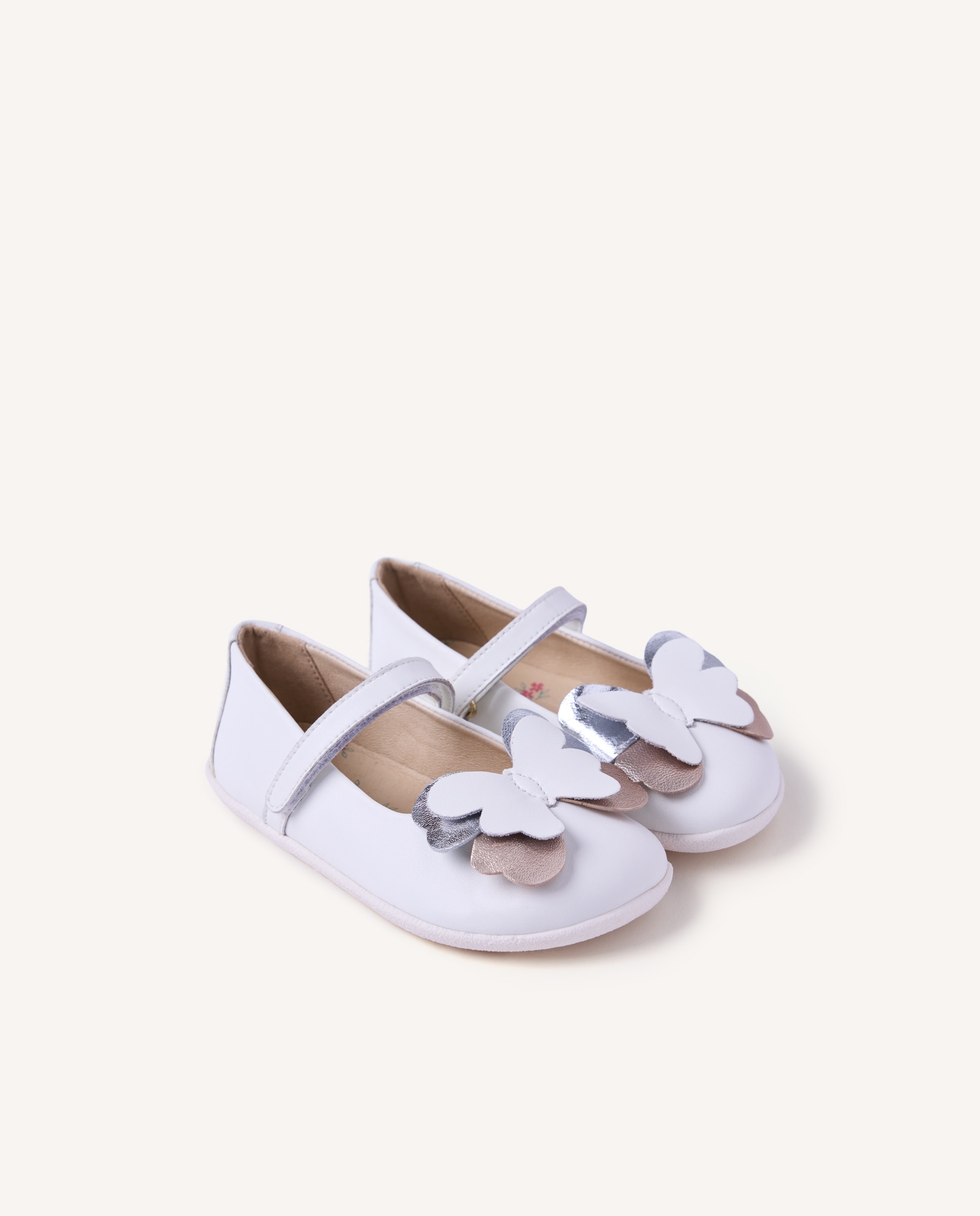 Bailarinas Barefoot de Pele com Detalhe de Borboleta Branco-2