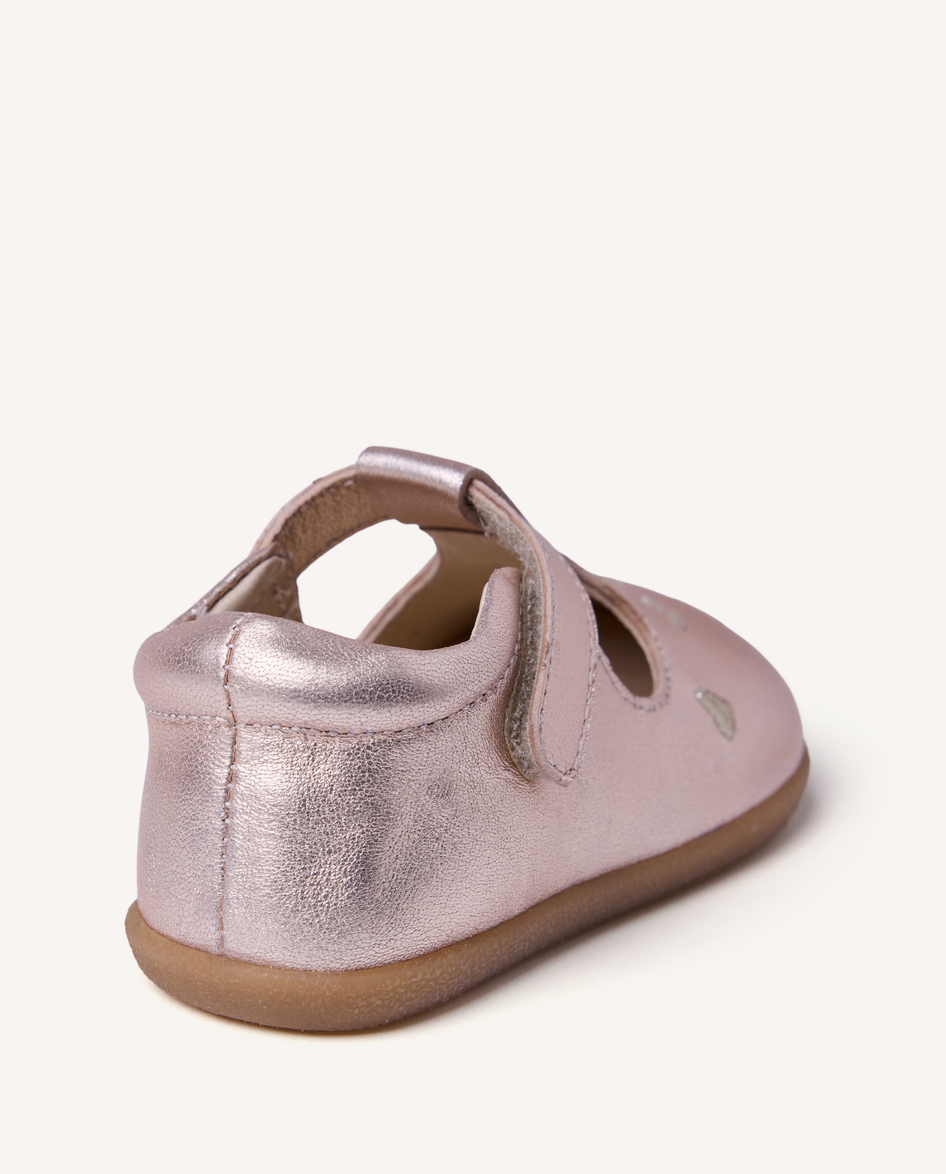 Merceditas Barefoot de Pele Metalizada com Bordado de Corações Gioseppo Ouro-4
