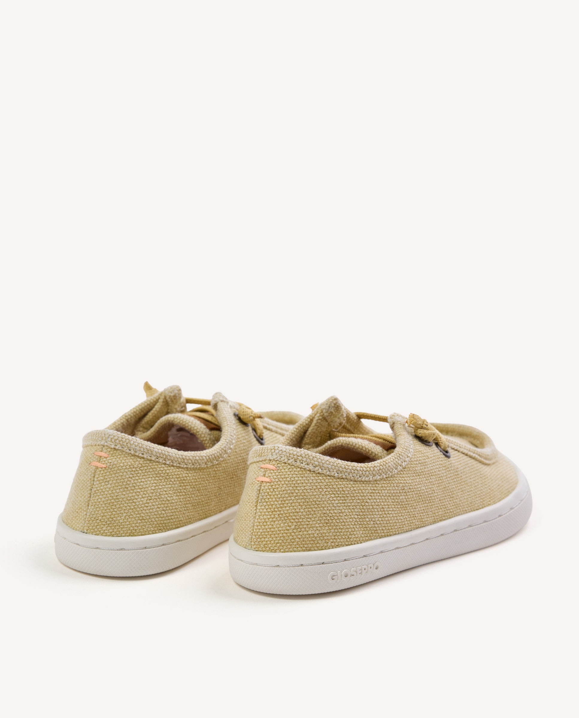 Mocassins Infantil Barefoot Estilo Náuticos de Lona Gioseppo Amarelo-4