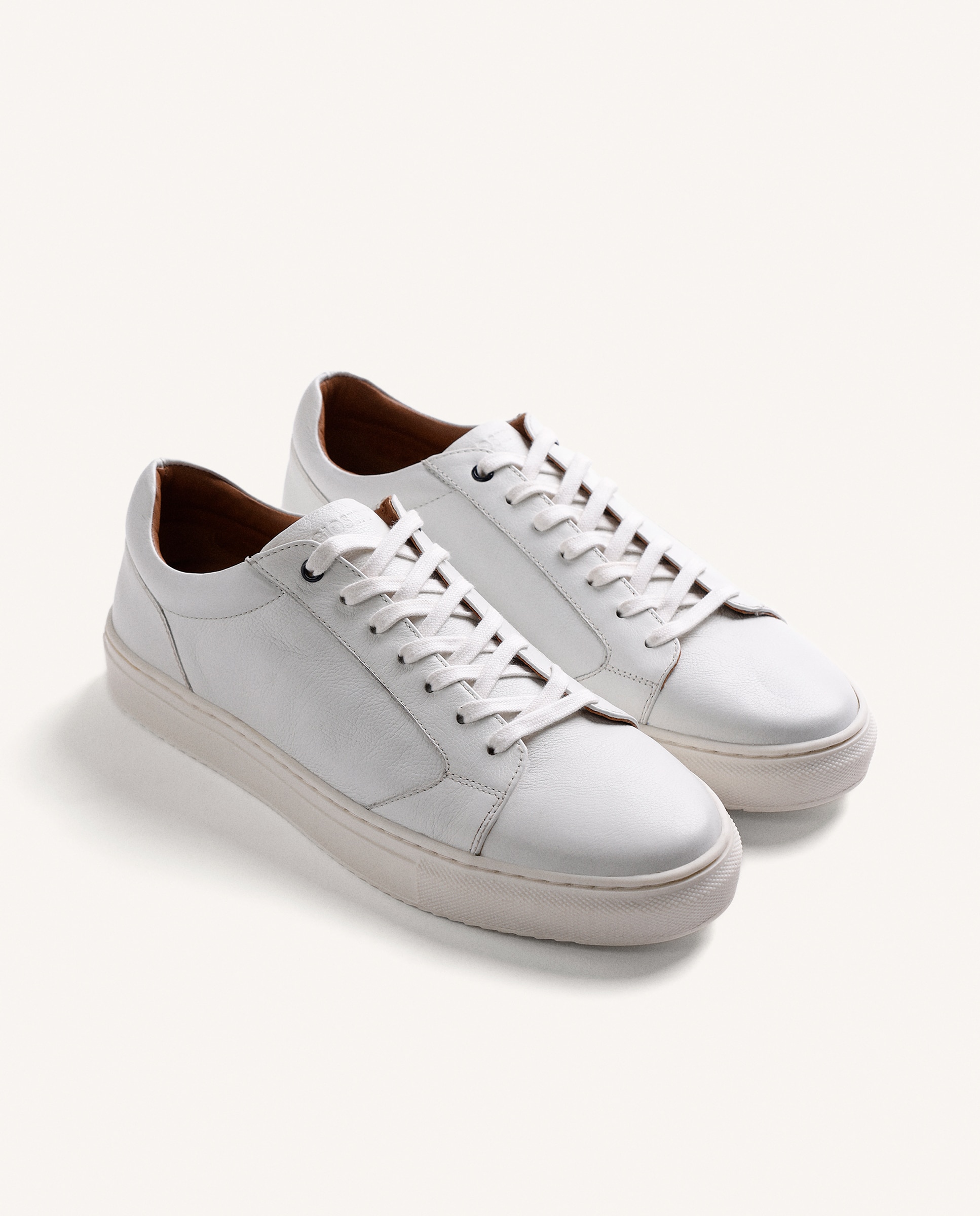 Desportivas de Pele com Palmilha Acolchoada Branco-2