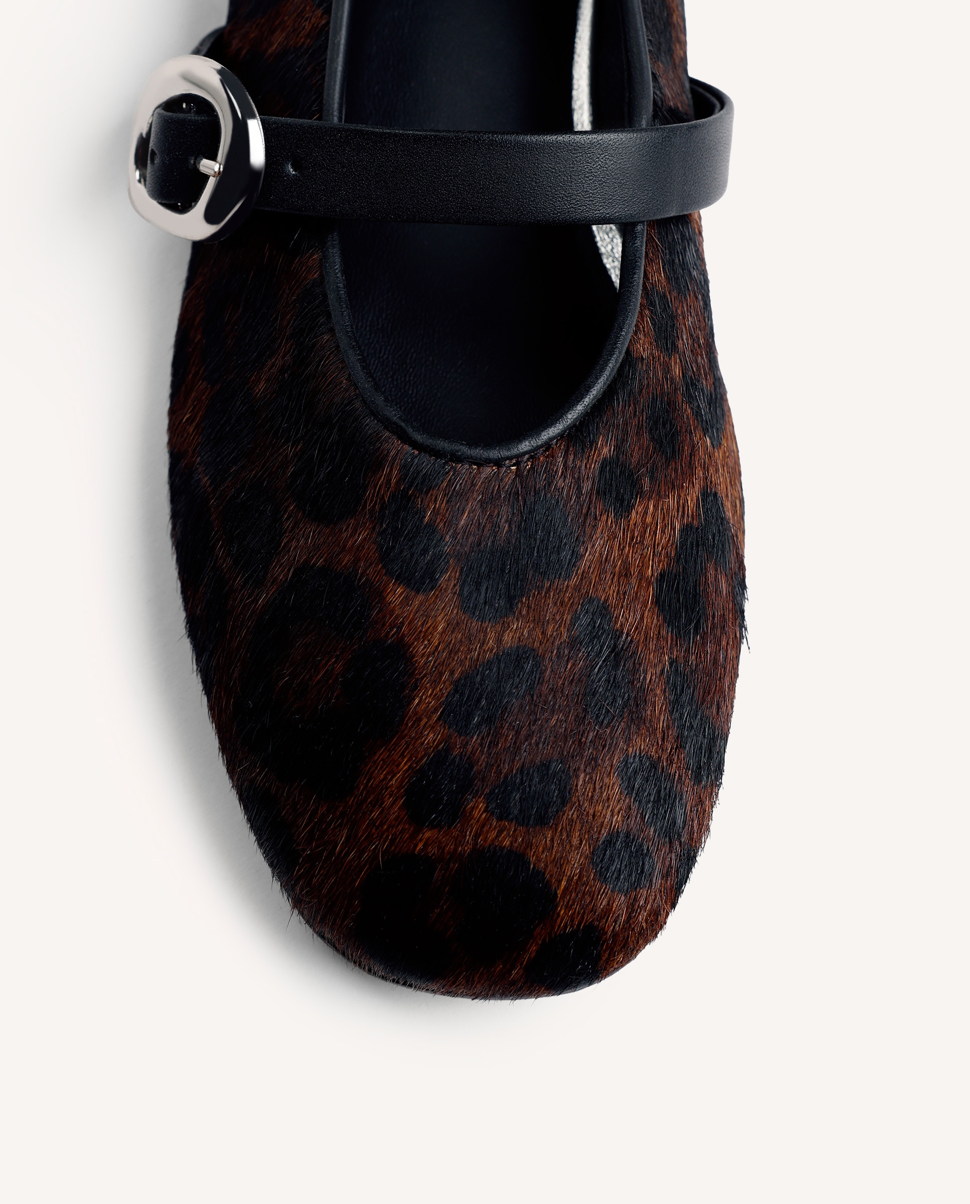 Sabrinas Rasas de Pele Estilo Mary-jane com Estampado Animal e Fecho de Fivela Estampado-3