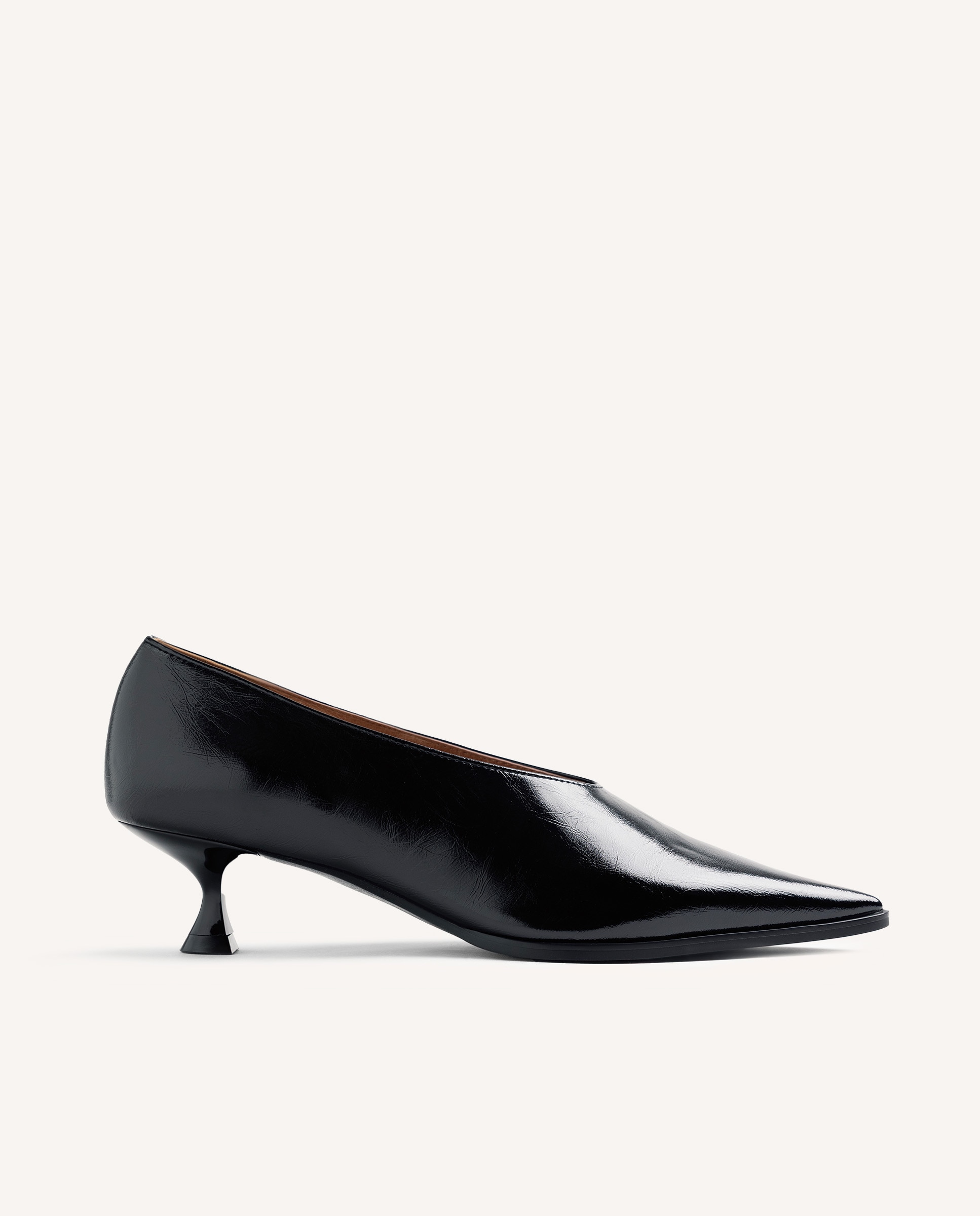 Imagem 0 de Sapatos de Salto em Preto