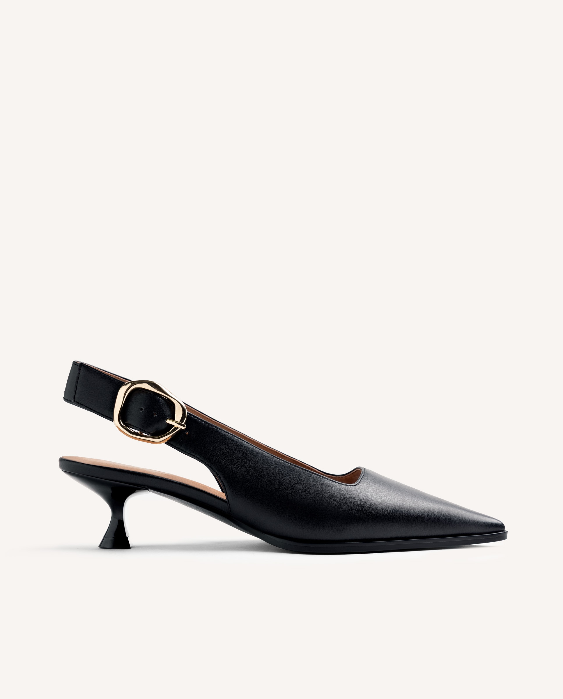 Imagem 0 de Sapatos de Salto em Preto