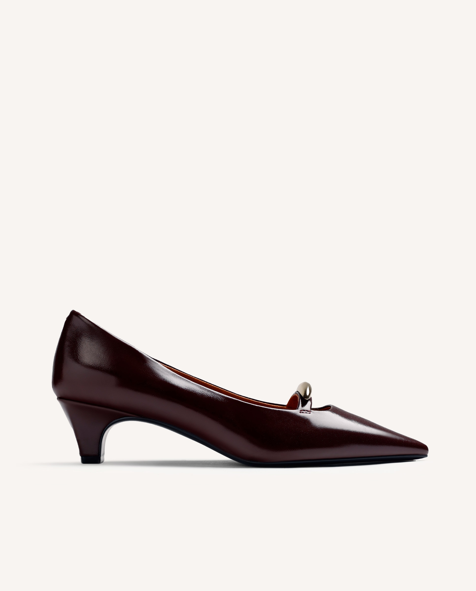 Imagem 0 de Sapatos de Salto em Preto