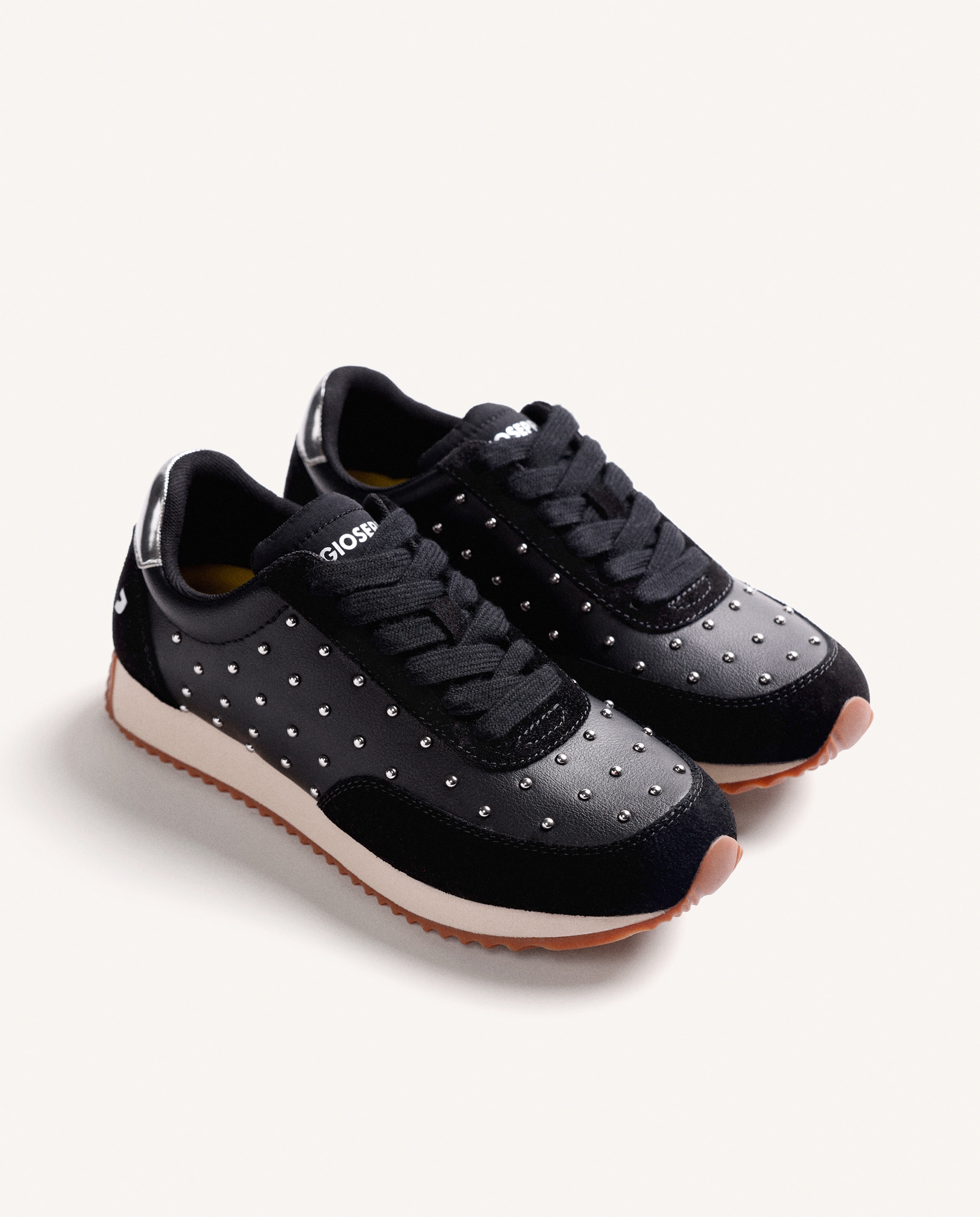 Sapatilhas Desportivas de Pele em Preto Preto-2