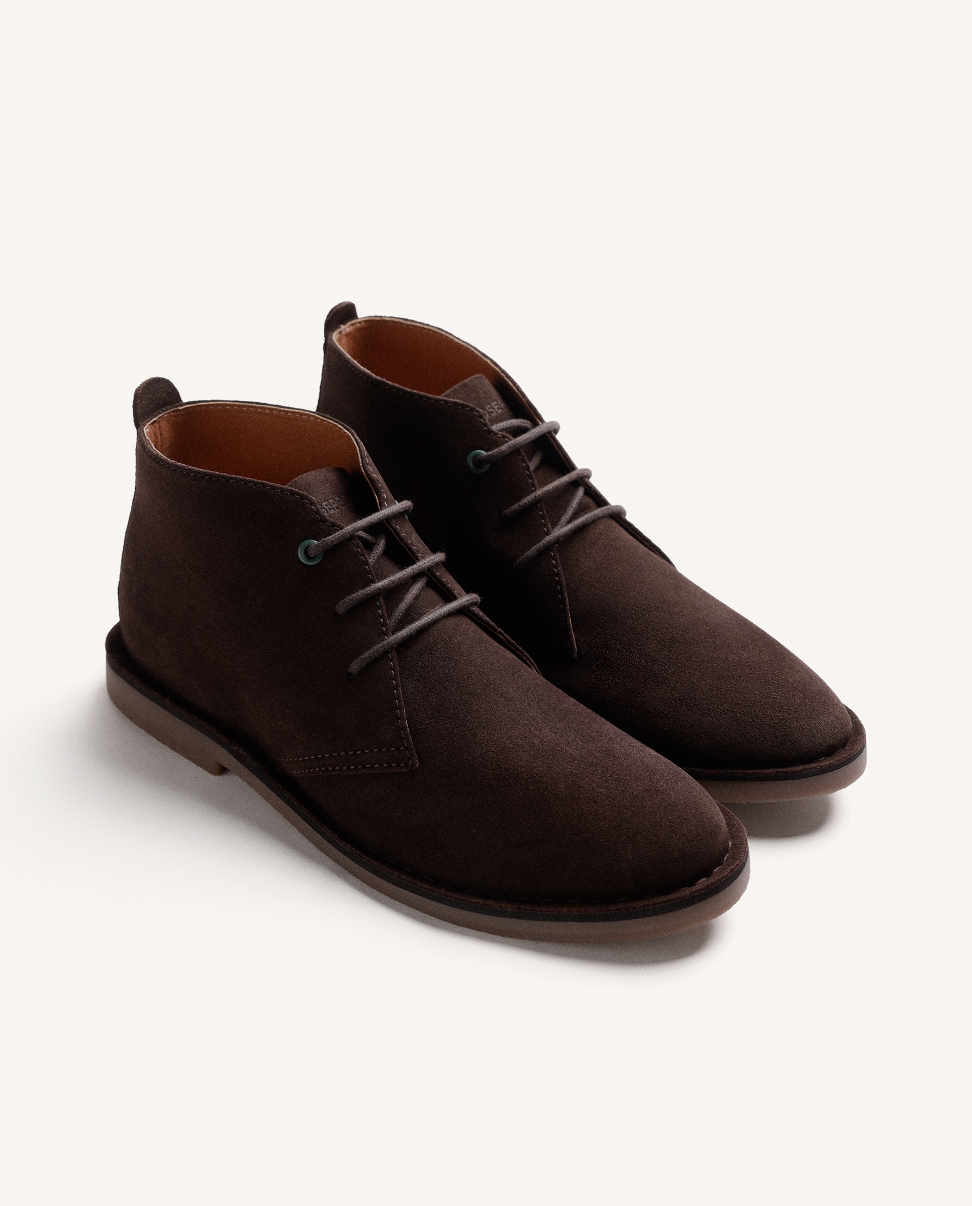 Botins Tipo Safari de Pele Camurça Chocolate-2