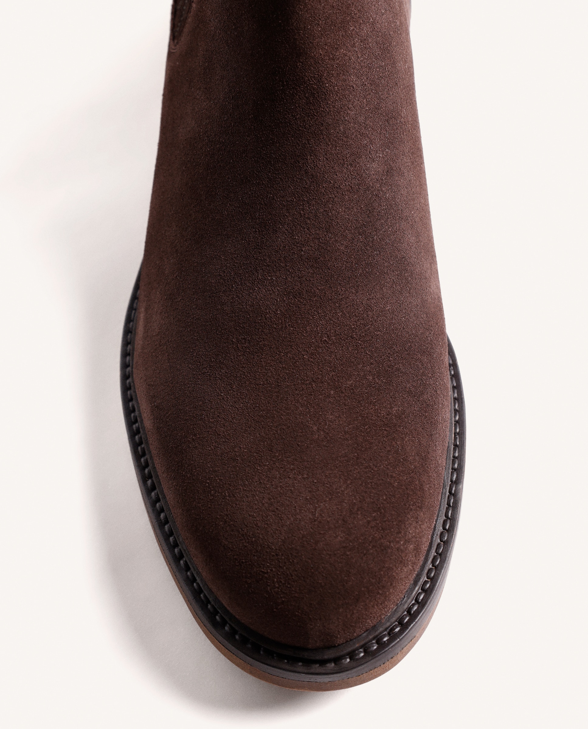 Botins Estilo Chelsea de Pele Camurça Chocolate-3