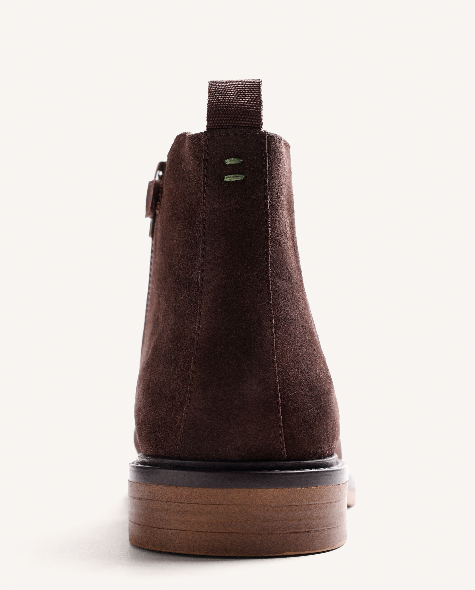 Botins Estilo Chelsea de Pele Camurça Chocolate-4