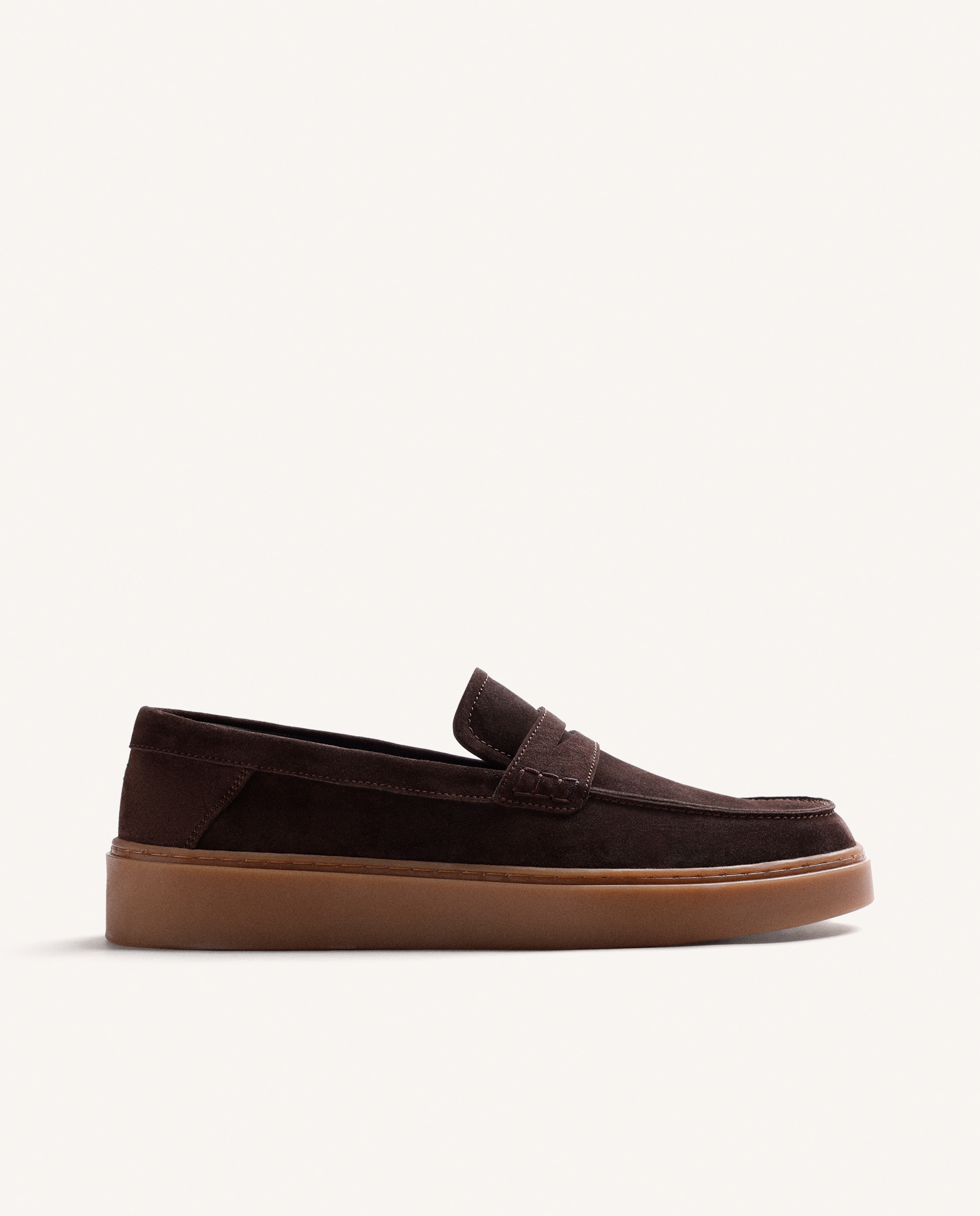 Imagem 0 de Mocassins Estilo Wallabee de Pele Camurça