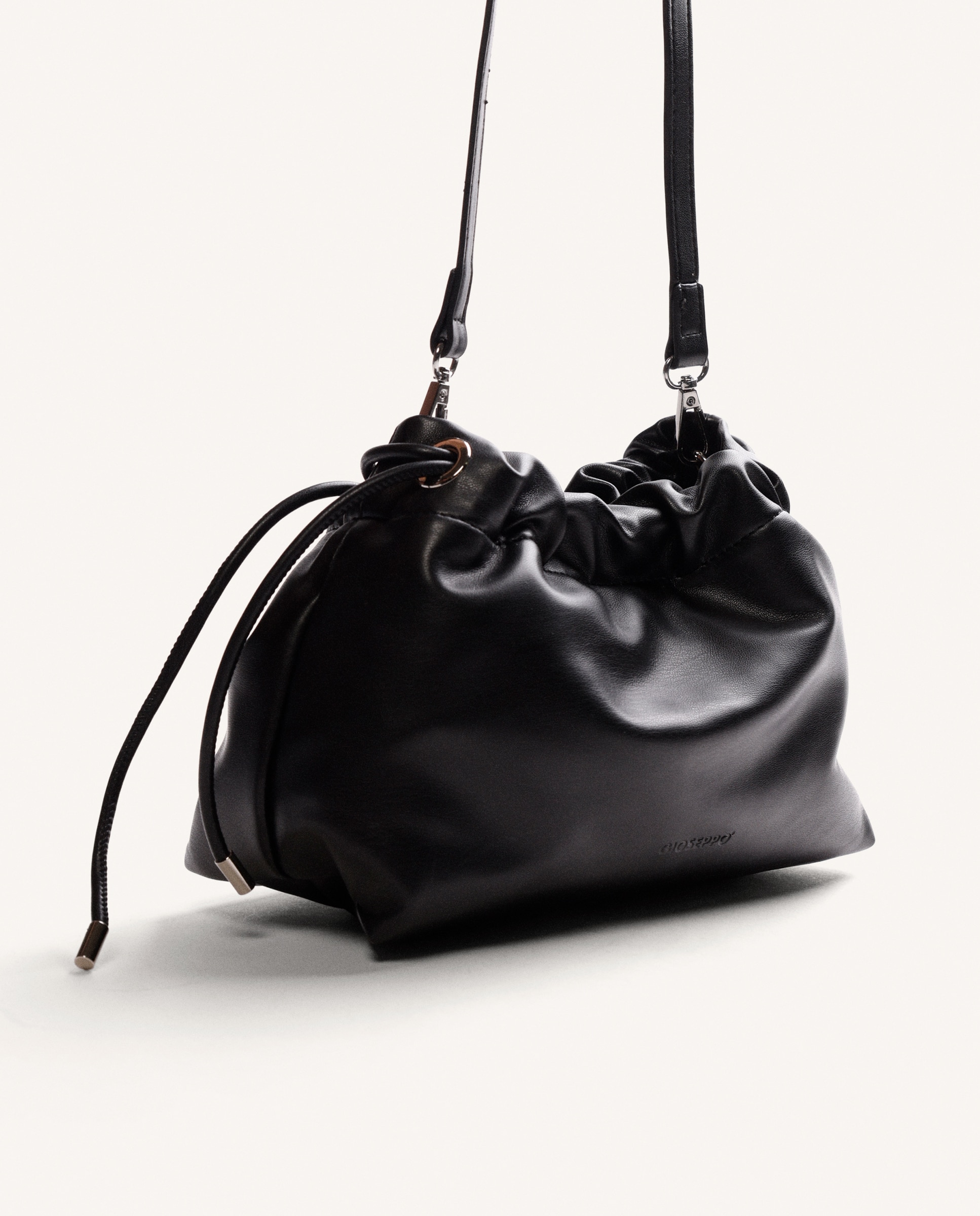 Mala Tipo Bucket com Fecho de Cordão Ajustável Preto-2