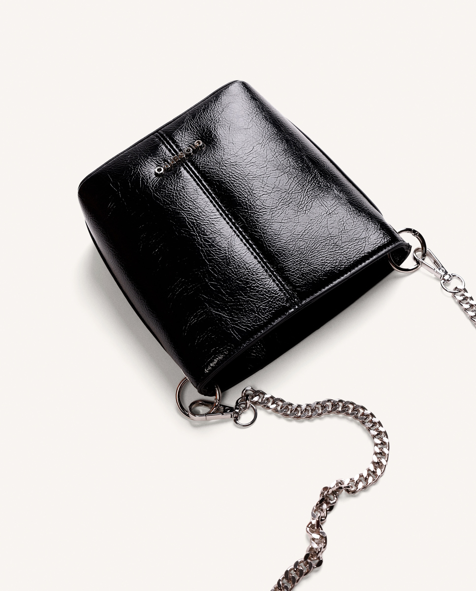 Mala Tipo Bucket com Fecho Magnético Preto-4