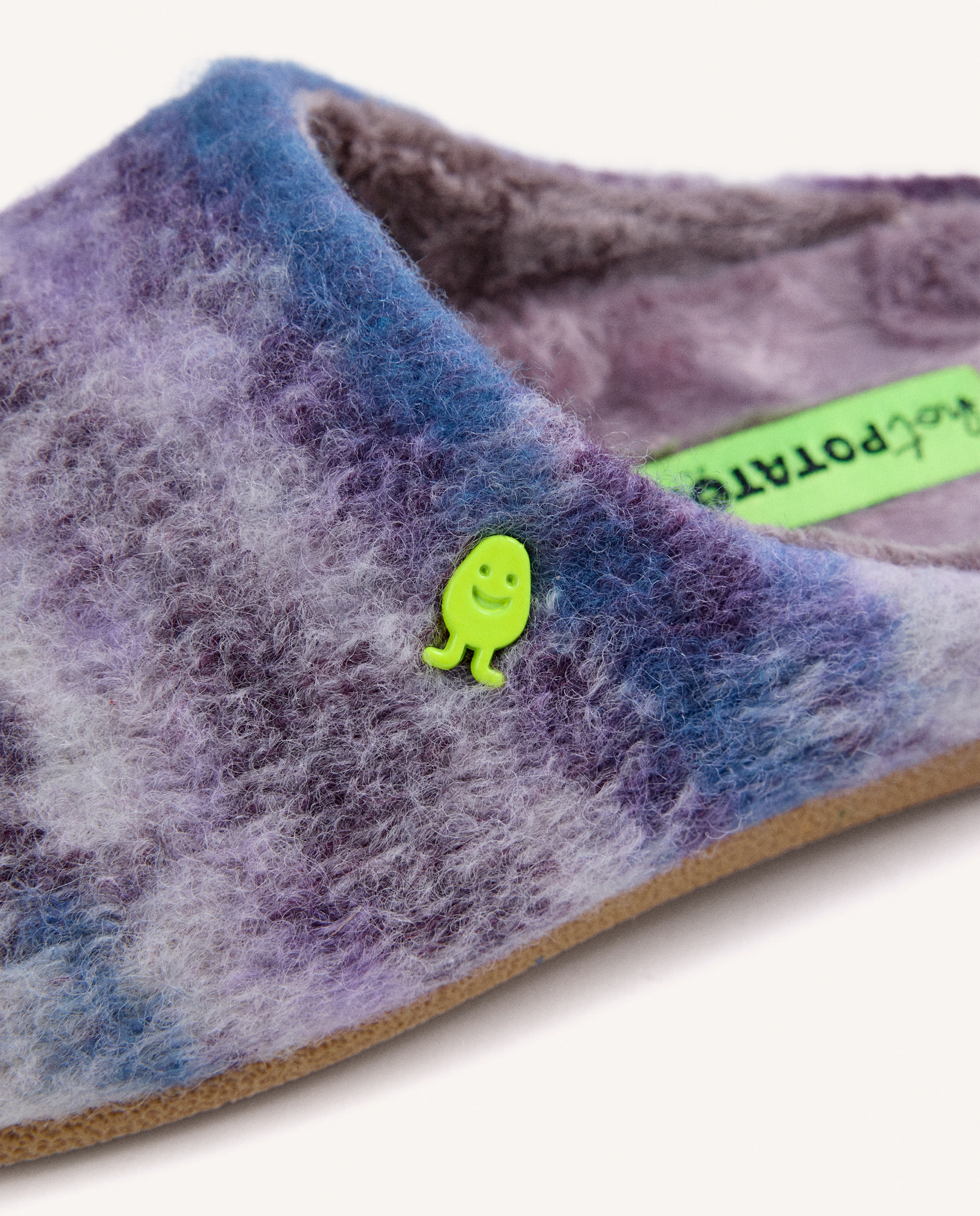 Pantufas de Pelo com Estampado Às Riscas e Contraste de Cores Lilás-4