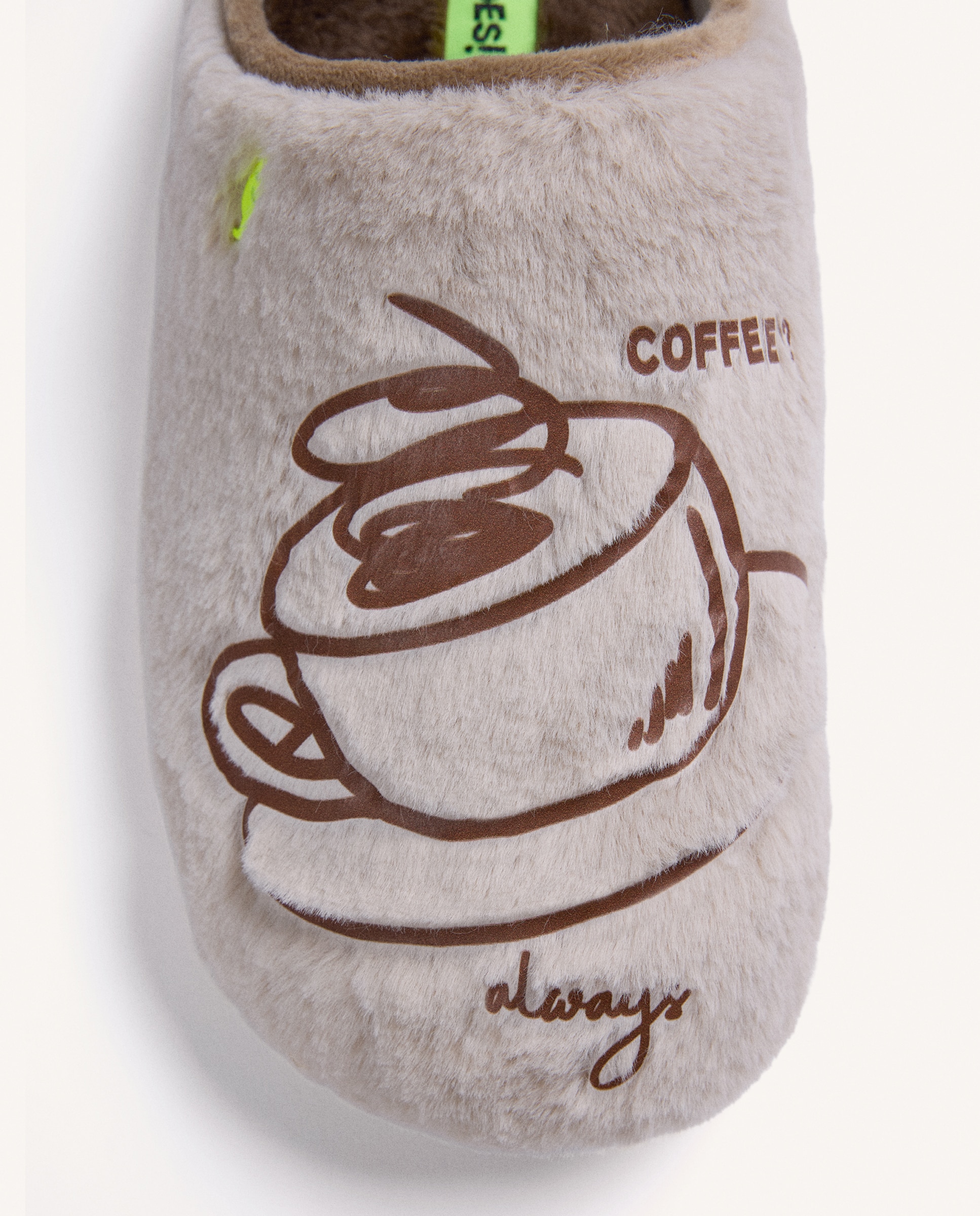Pantufas de Pelo com Desenho e Texto Bege-3