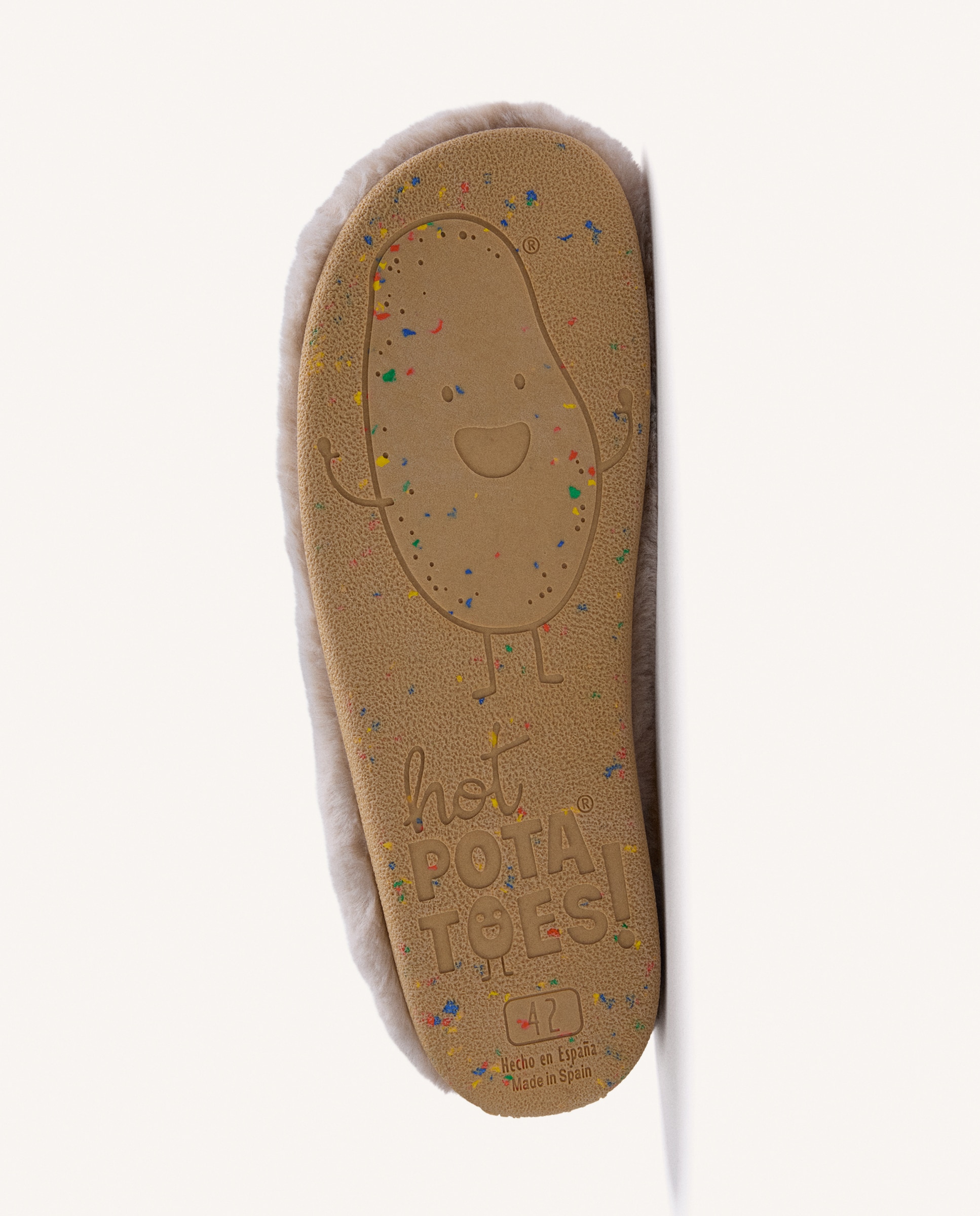Pantufas de Pelo com Desenho e Texto Bege-5