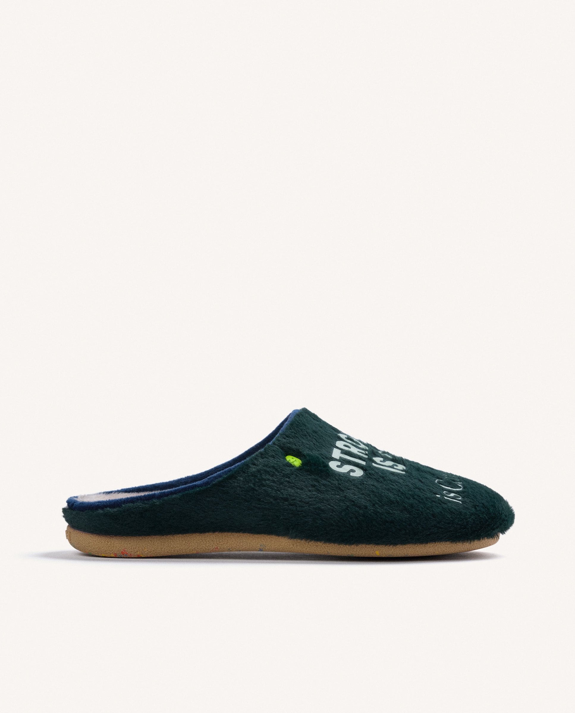 Imagem 0 de Pantufas de Pelo com Texto