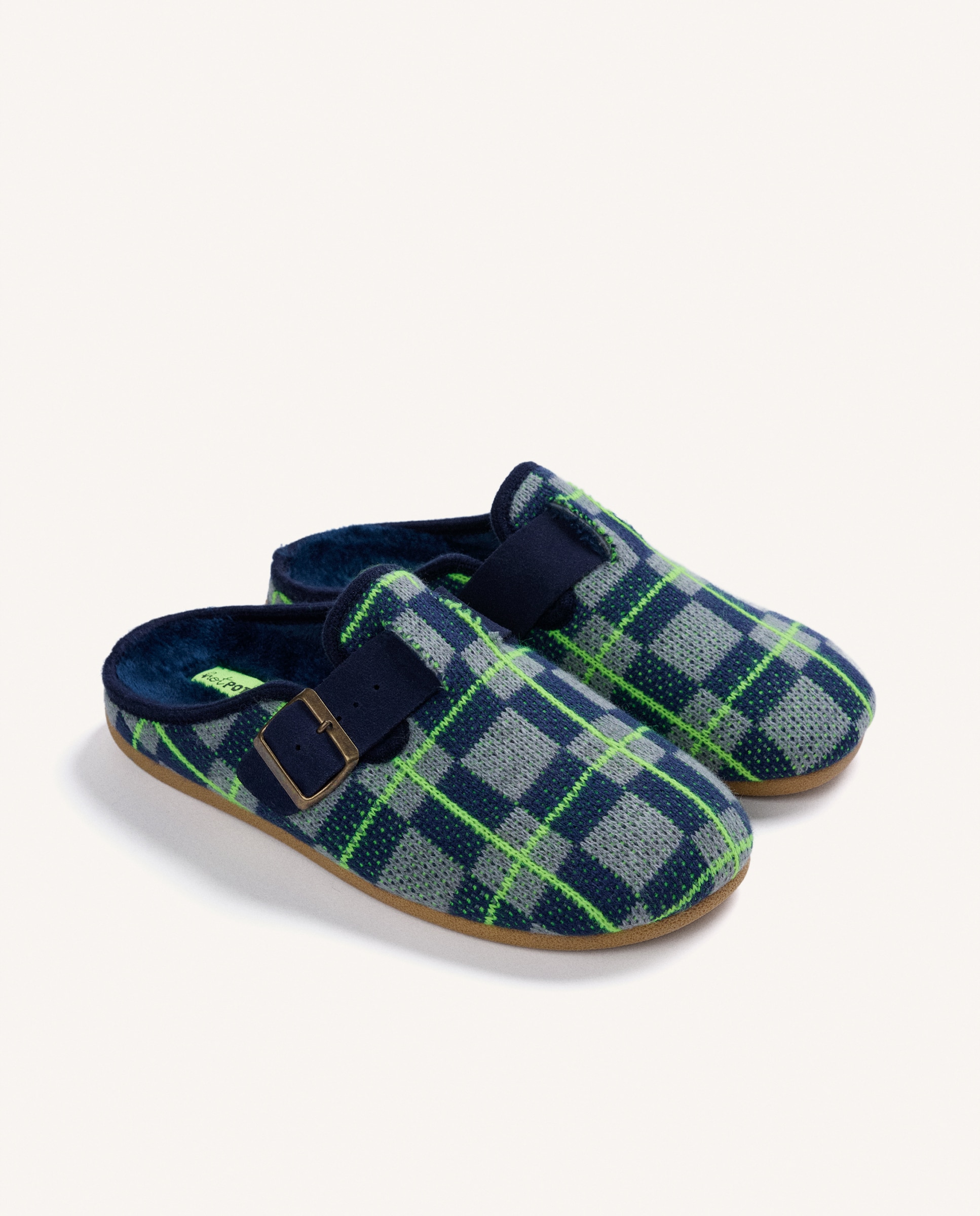 Pantufas Tipo Socas com Estampado Aos Quadrados e Contraste de Cores Marinho-2