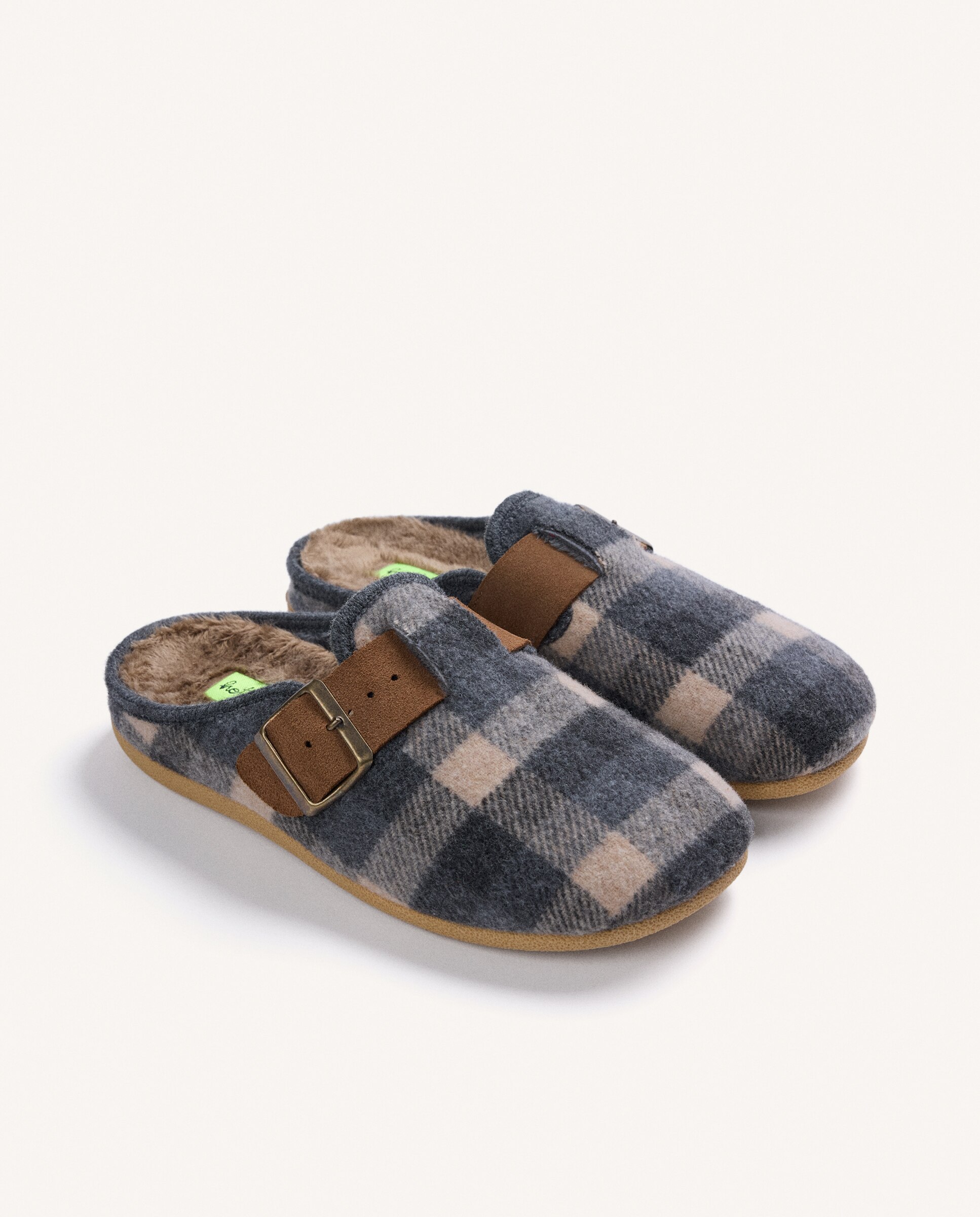 product.carousel.image.label