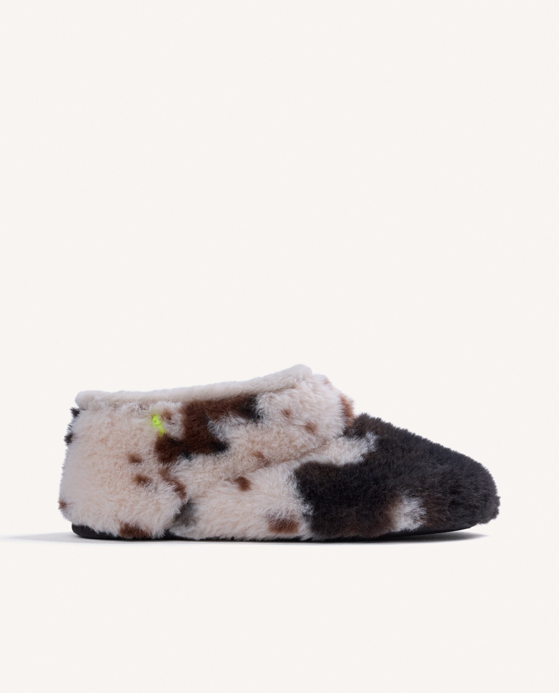 Imagem 0 de Pantufas Tipo Botim de Pelo