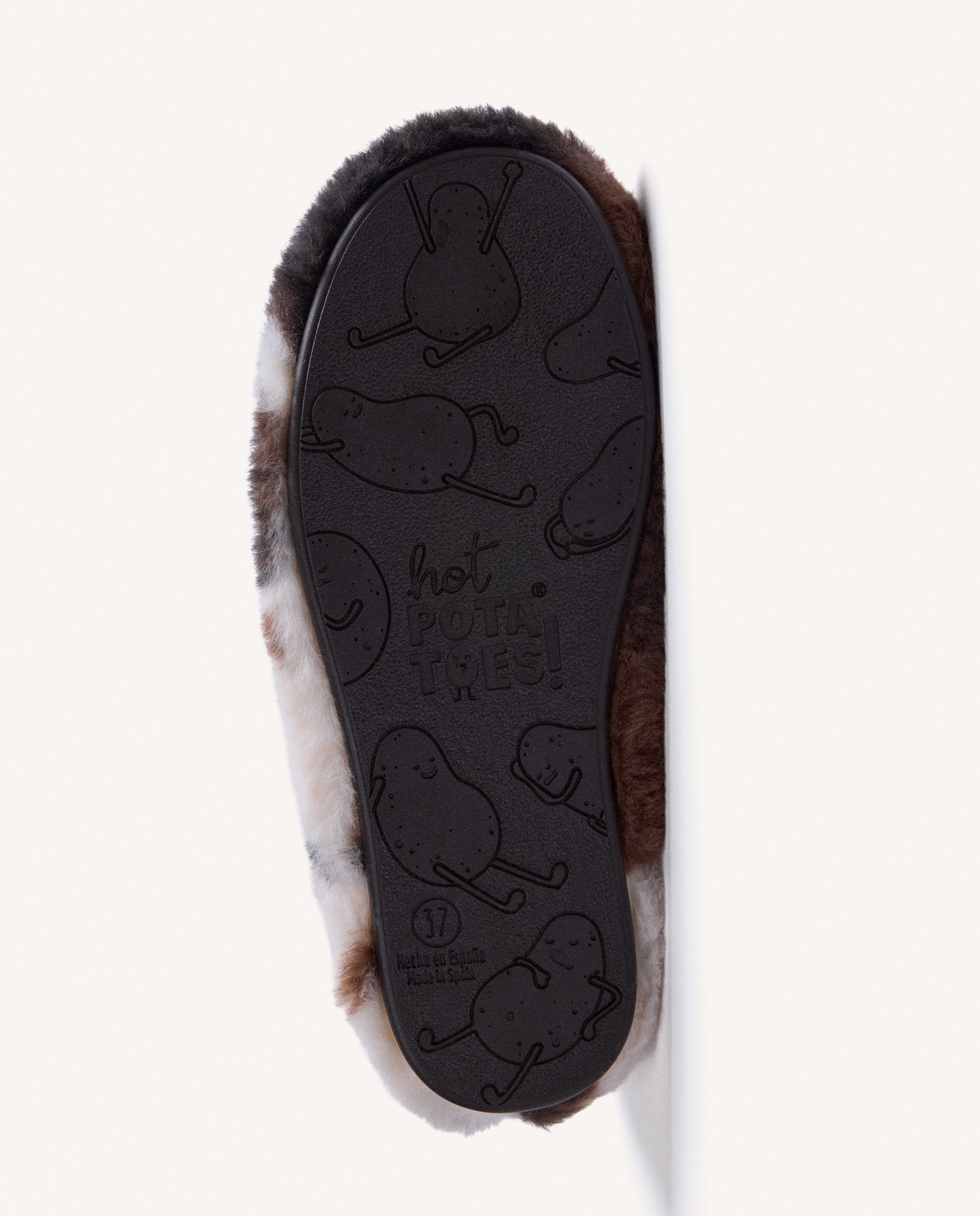 Pantufas Tipo Botim de Pelo Estampado-5