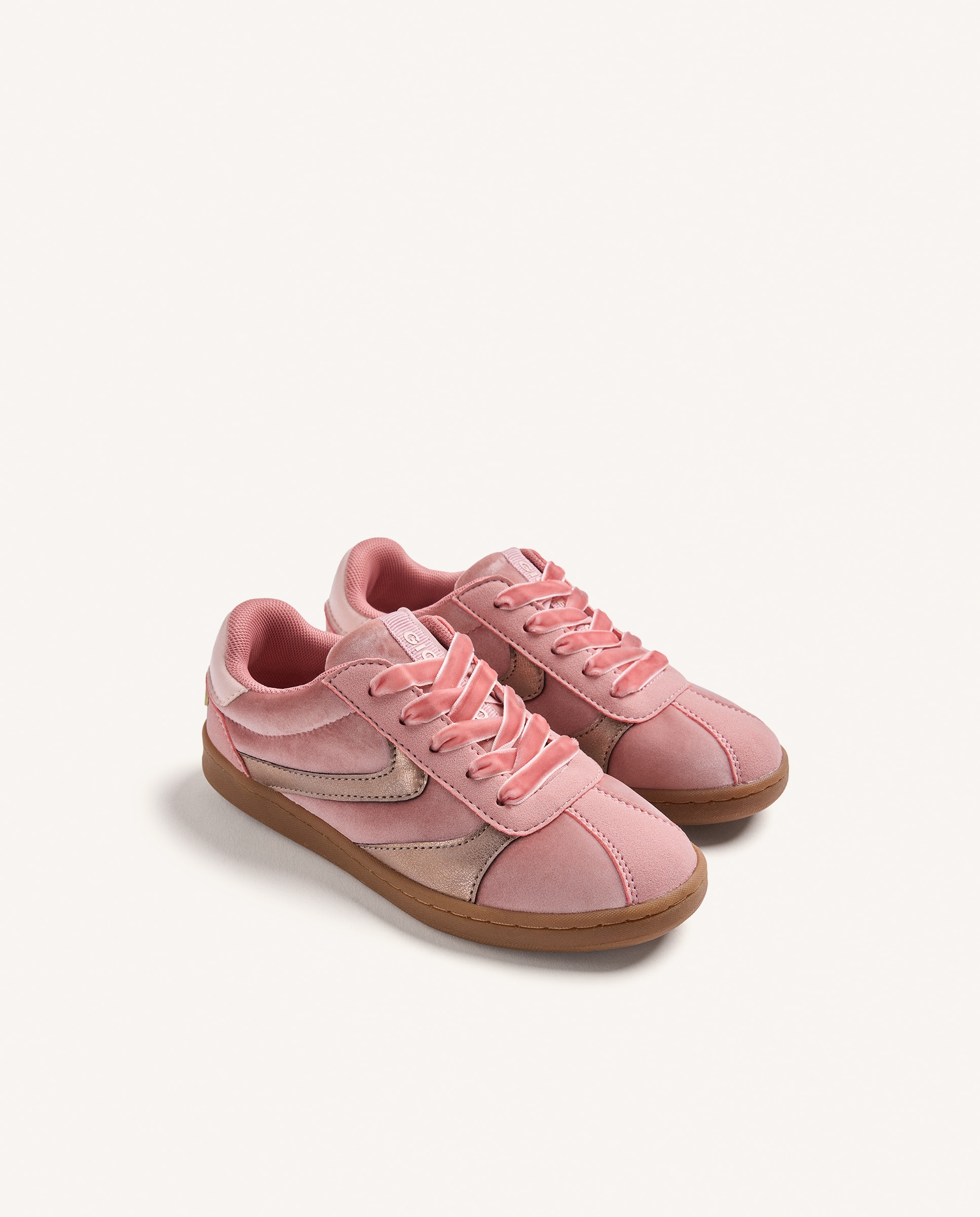 Sapatilhas Desportivas Infantil com Atacadores de Cetim e Detalhes Metalizados Rosa-2