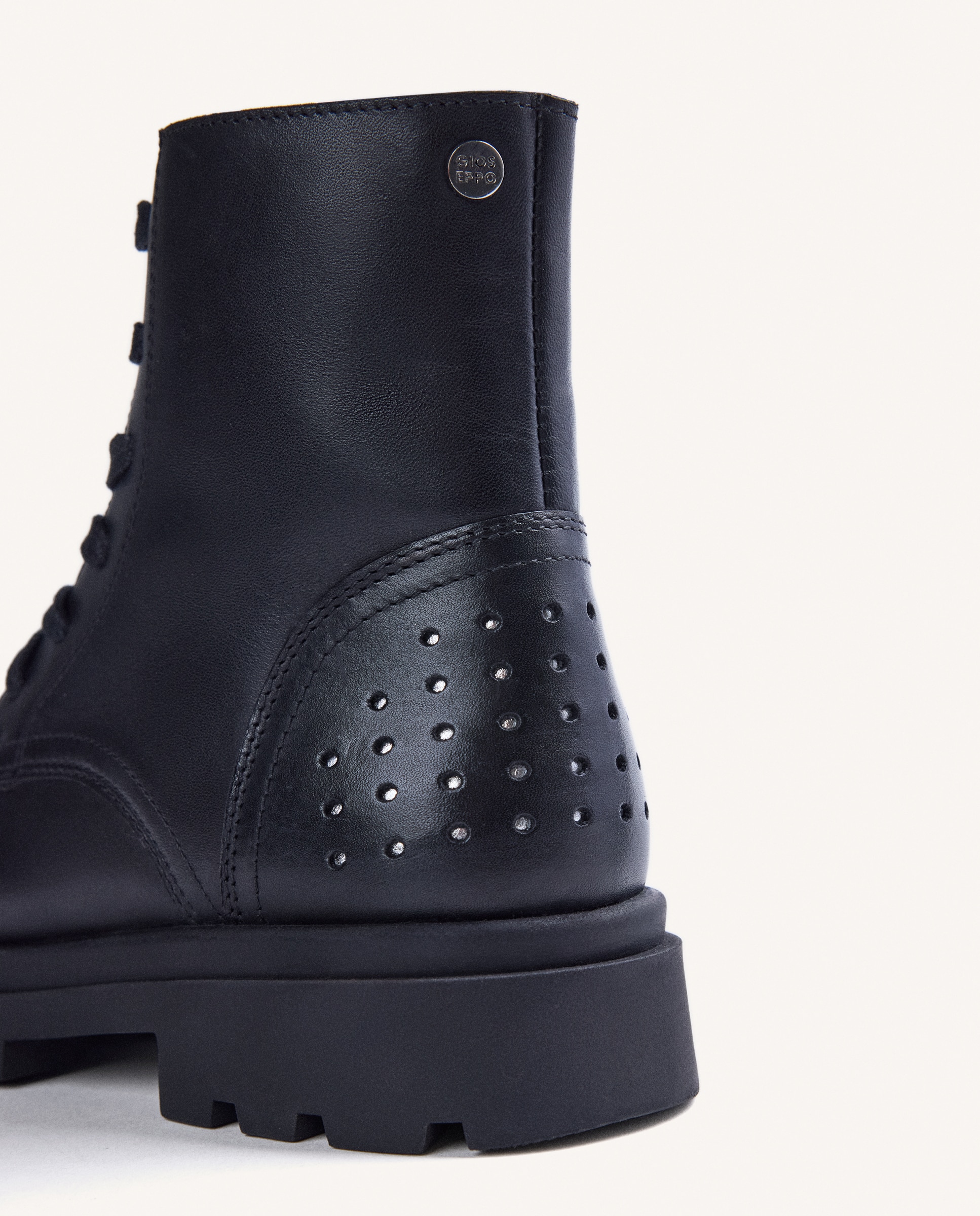 Botas Infantil de Pele em Preto com Fecho Zip Lateral Preto-4