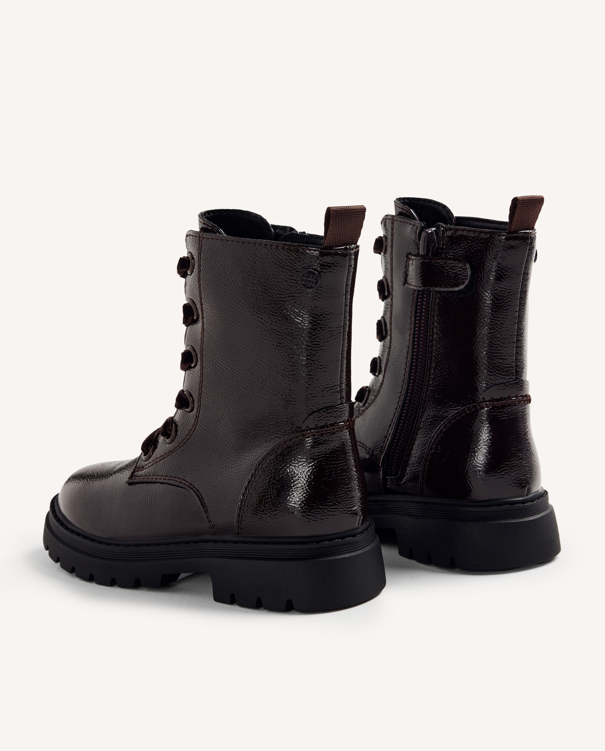 Botas Infantil Efeito Verniz com Fecho Zip Chocolate-4