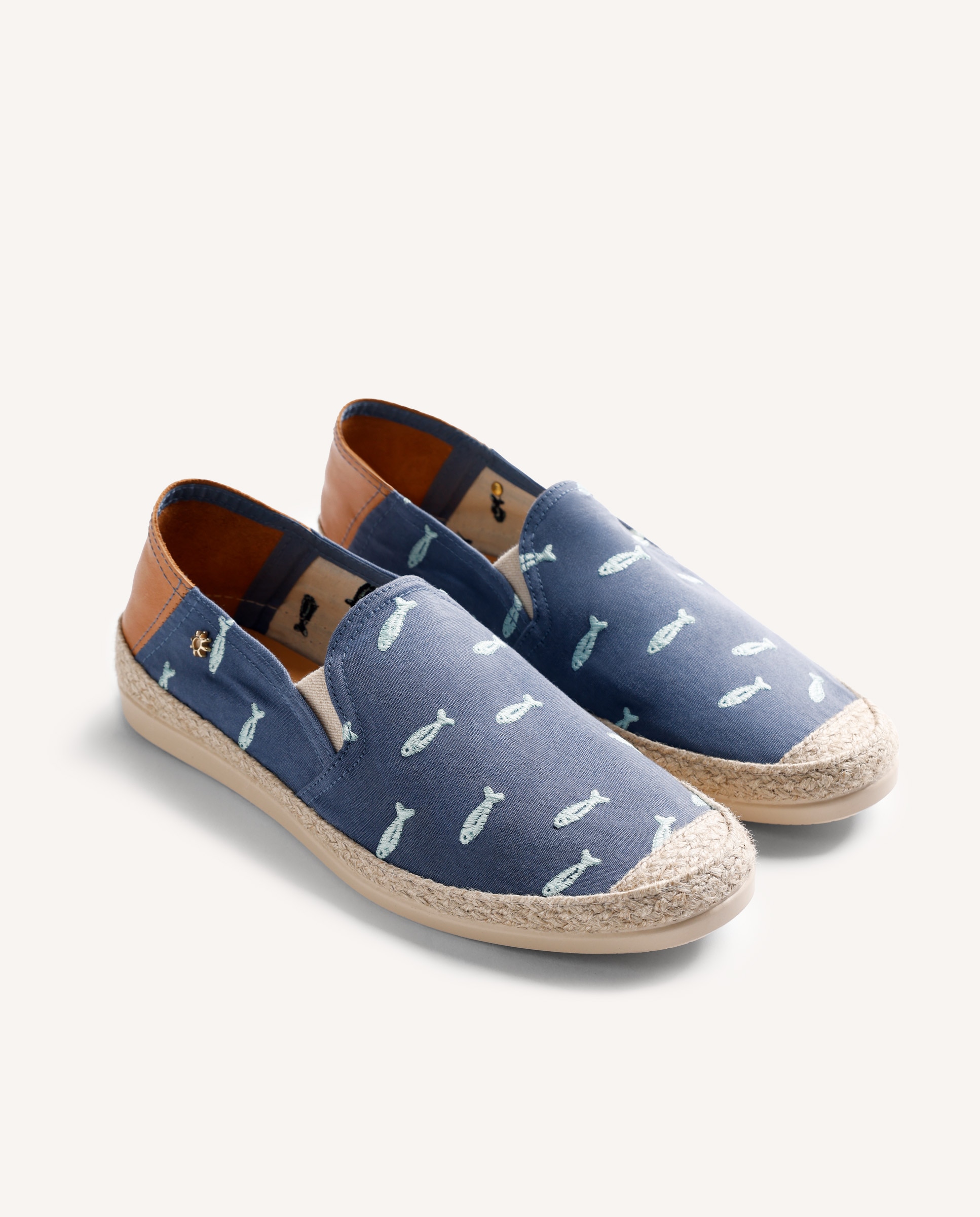 Juta de Pele com Estampado de Peixes e Corte Tipo Slip-on com Elásticos Azul-marinho-2