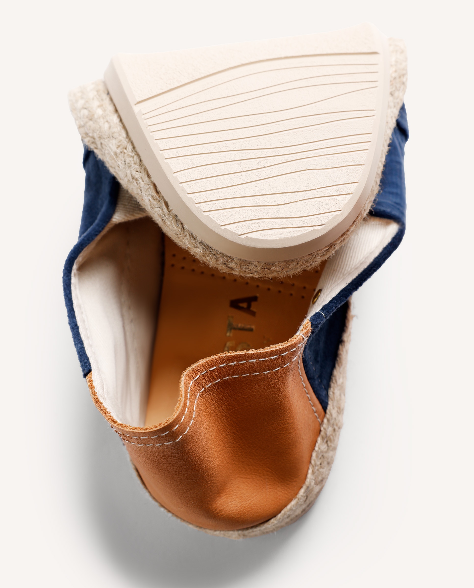 Juta de Pele de Veludo com Corte Tipo Slip-on com Elásticos Azul-5