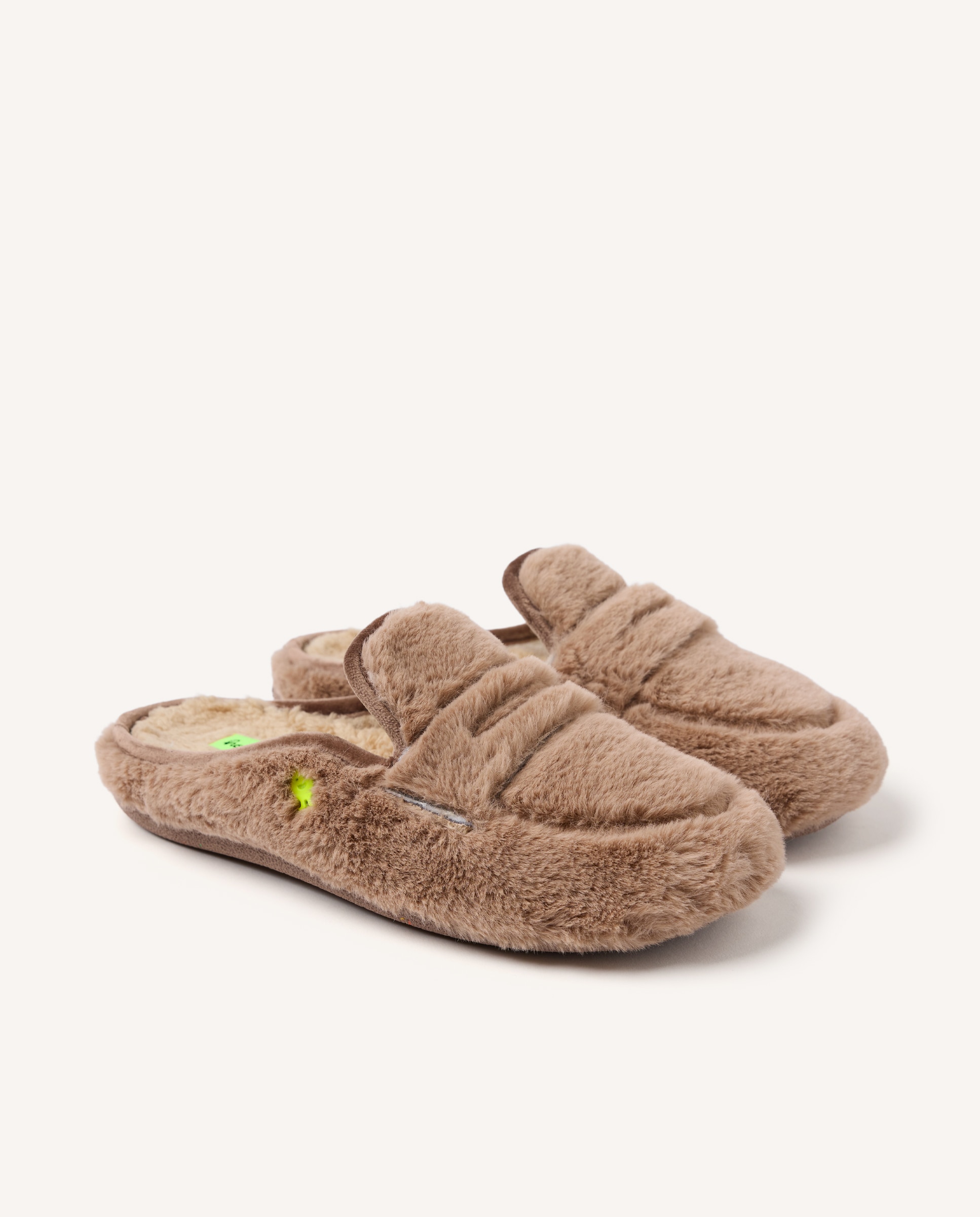 Pantufas Tipo Mocassins de Bamara Couro-2