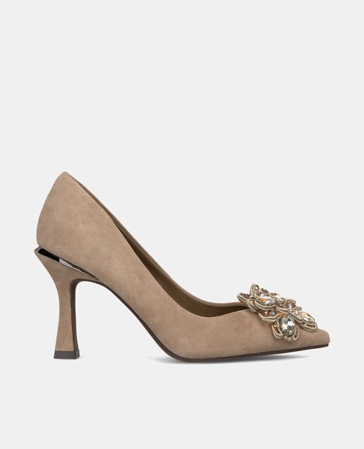 Imagem 0 de Sapatos de Salto em Pele com Detalhe de Adorno em Flor Coberto de Pedraria
