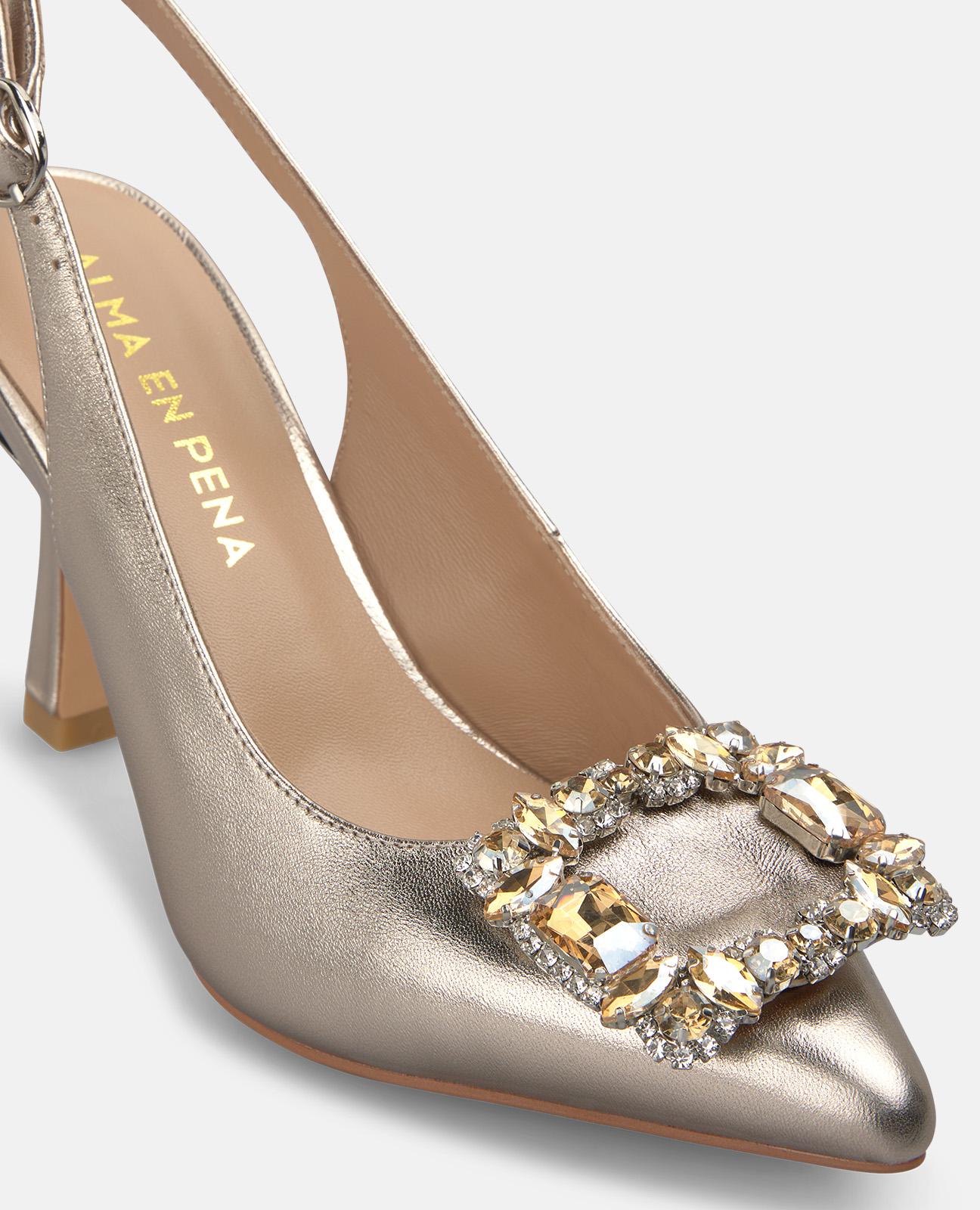 Sapatos de Salto com Calcanhar Aberto em Pele Efeito Metalizado com Detalhe Joia Frontal Ouro-4
