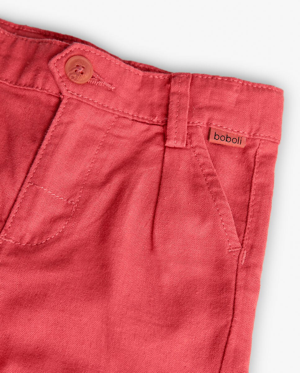 Bermudas Lisa Infantil com Pinças e Fecho de Botão Boboli Vermelho-3