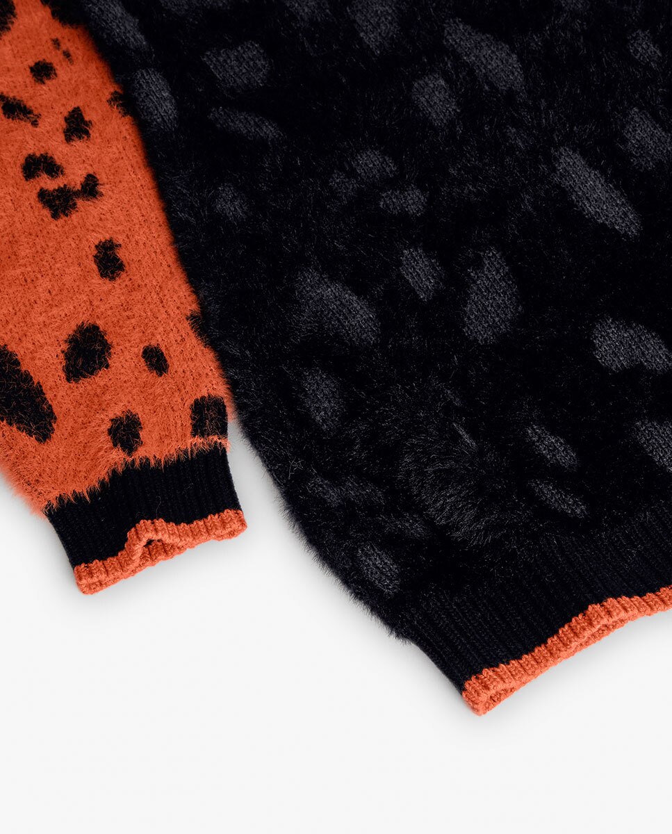 Vestido Infantil com Estampado de Animal Print e Gola Redonda Boboli Preto / Laranja-4