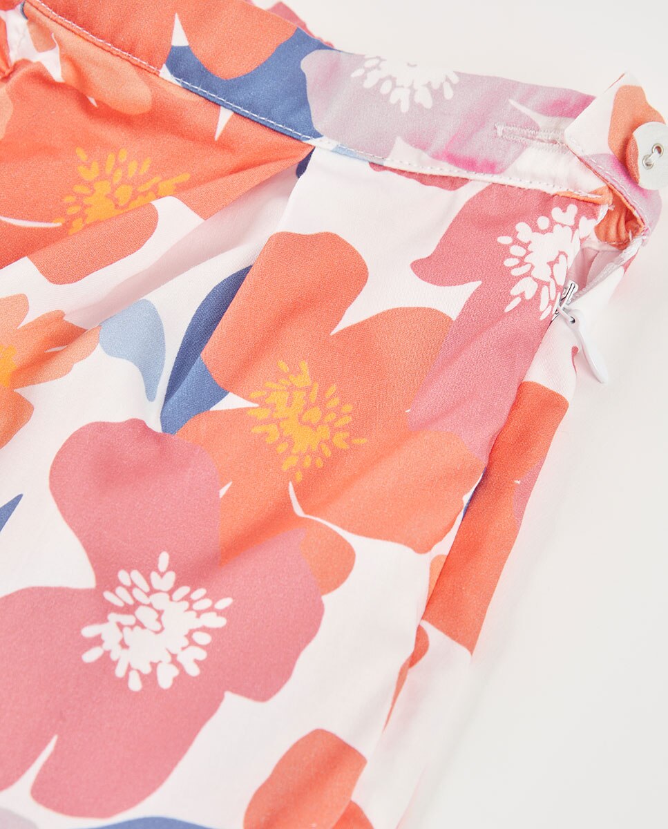 Bermudas em Cetim com Flores Branco / Laranja-3
