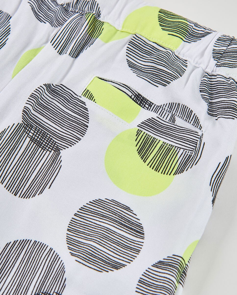 Bermudas em Viscose Estampadas Infantil Branco-4