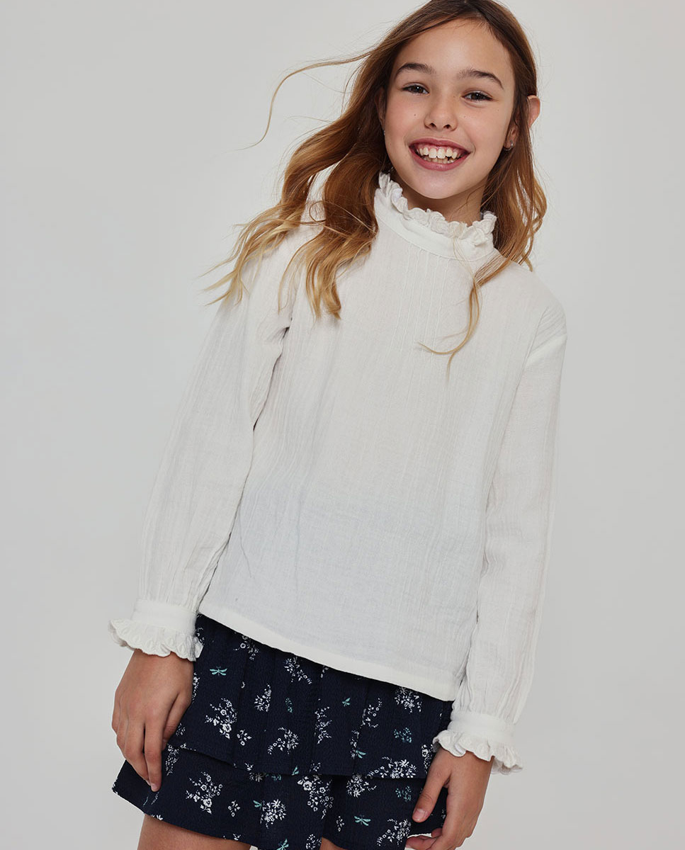 Imagem 0 de Blusa de Muselina Infantil em Algodão de Manga Comprida com Gola Semicisne