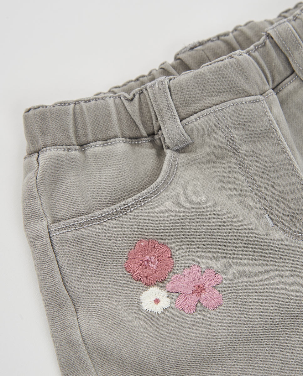 Jeans Infantil Amplos com Cintura Subida Multicolor-3