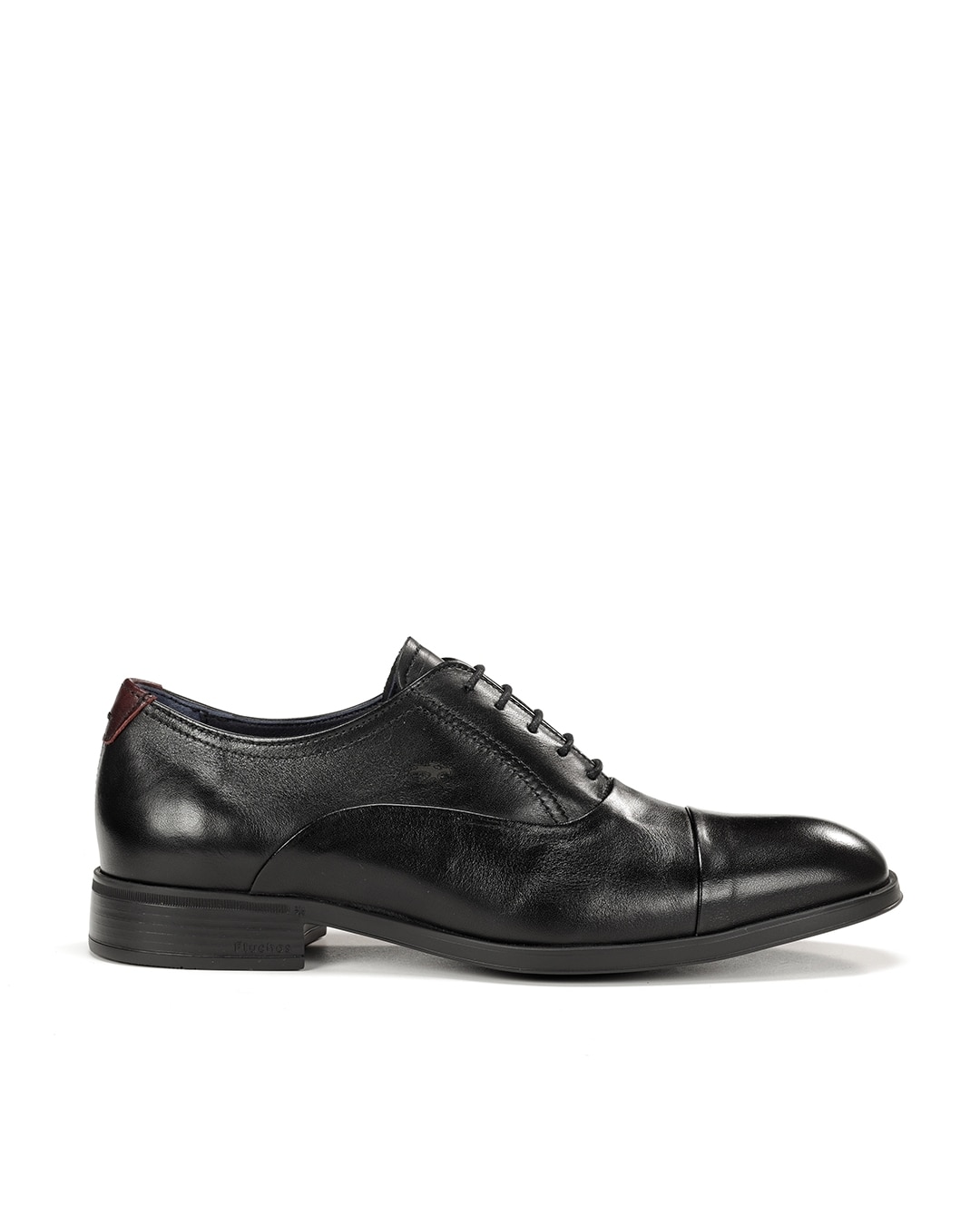 Sapatos de Cordões Fabricados em Pele Preto-1