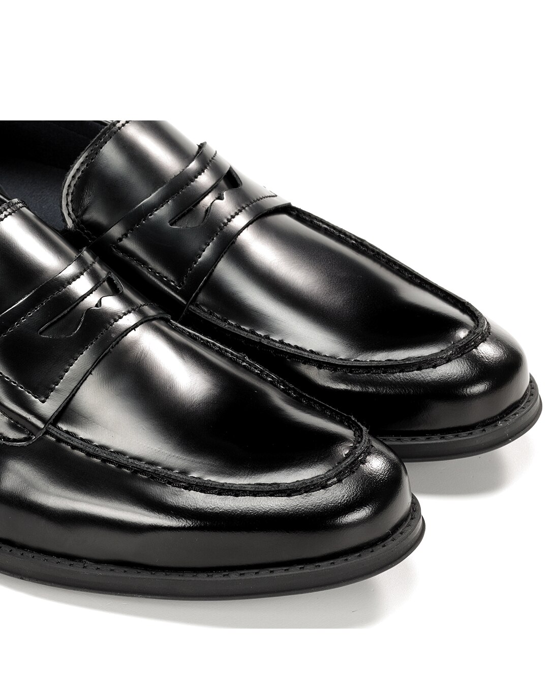 Mocassins Fabricados em Pele Preto-6