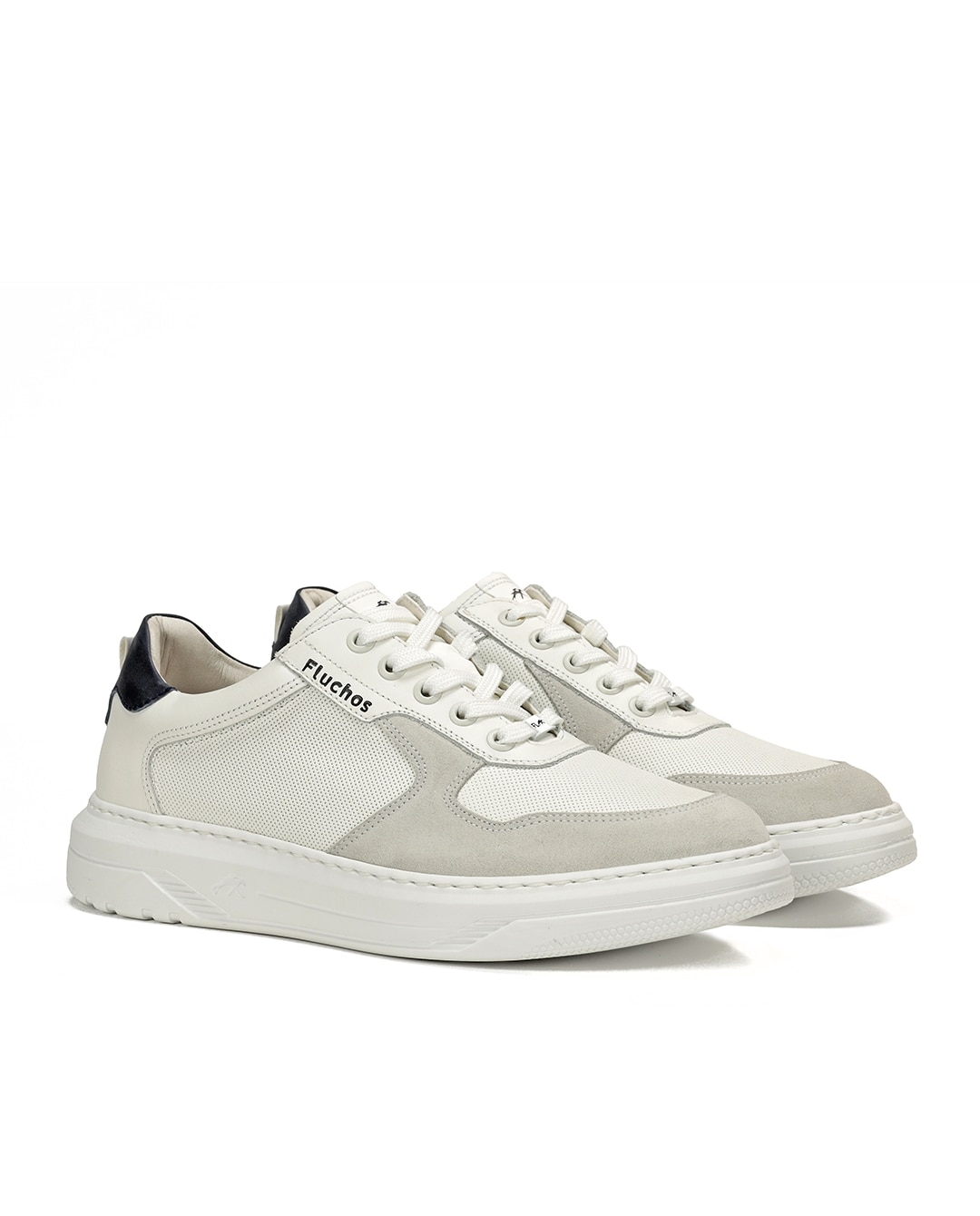 Sapatos de Cordões Fabricados em Pele Branco-2