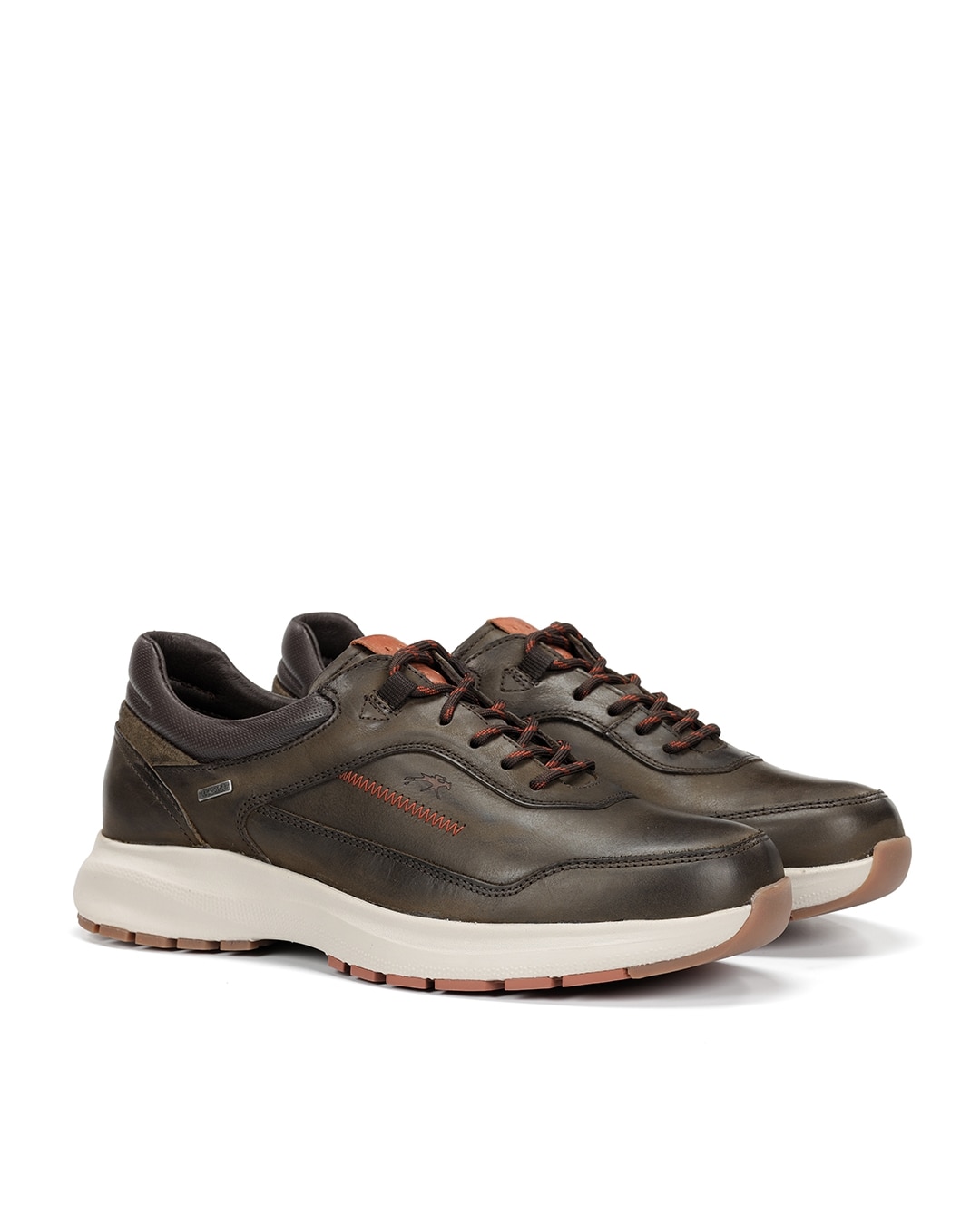 Sapatos de Cordões Fabricados em Impermeável Castanho / Branco gasto-2