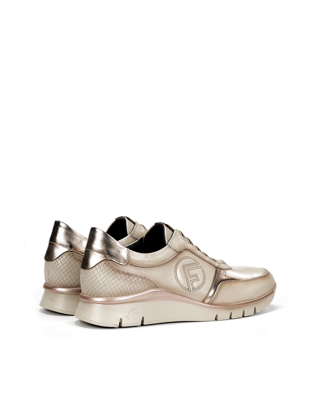 Sapatos de Cordões Fabricados em Pele Dourado-3