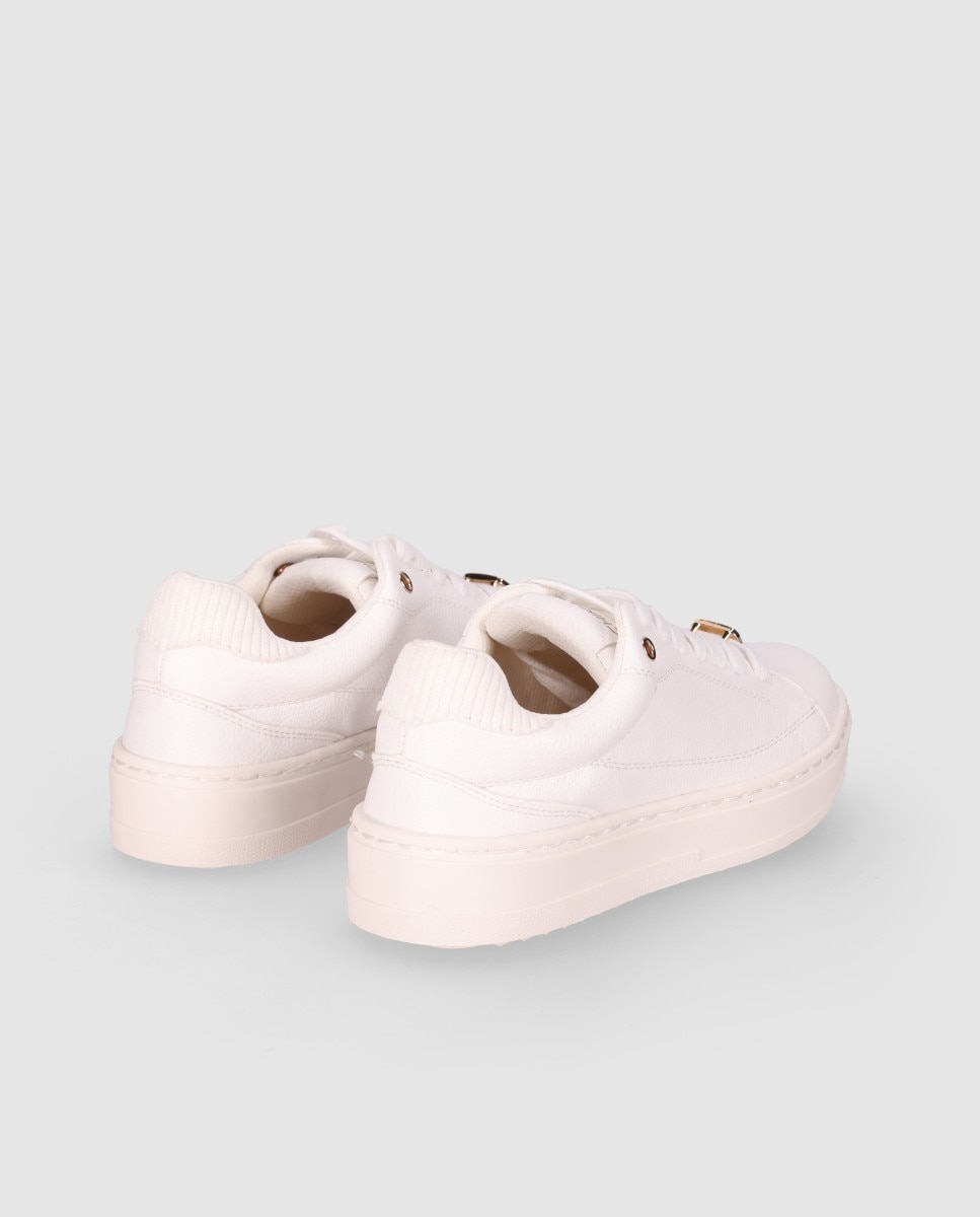 Sapatilhas Básicas com Detalhes Metálicos Decorativos e Sola Canalada Branco-3