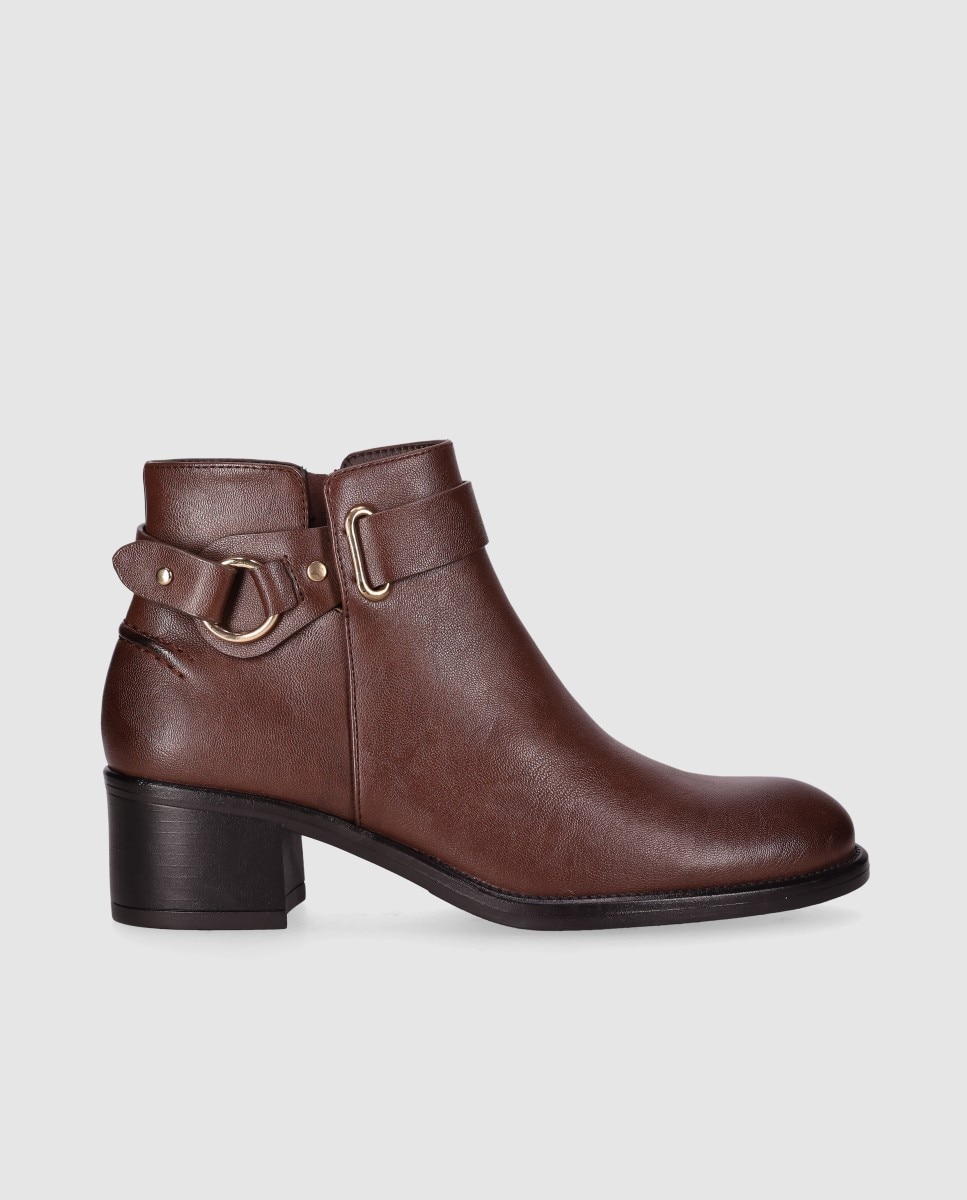Imagem 0 de Botins Básicos com Fivela Decorativa e Acabamento Elegante com Fecho Zip