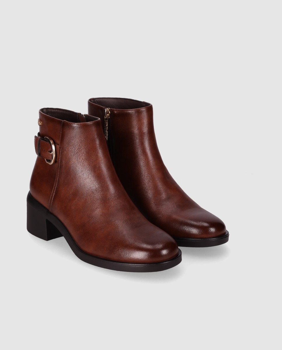 Botins Básicos de Salto Bloco com Fivela Decorativa e Biqueira Redonda Castanho-2