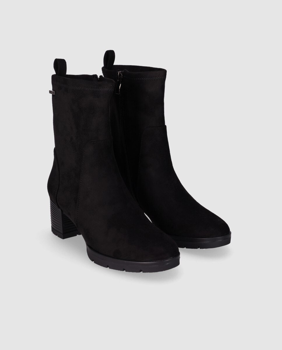Botins Elásticos Estilo Meia com Tacão Grosso Preto-2